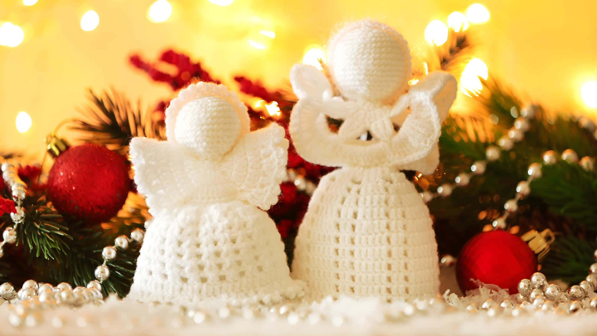 crochet christmas angels, white crocheted angels, pine branches, Full HD Desktop Wallpaper