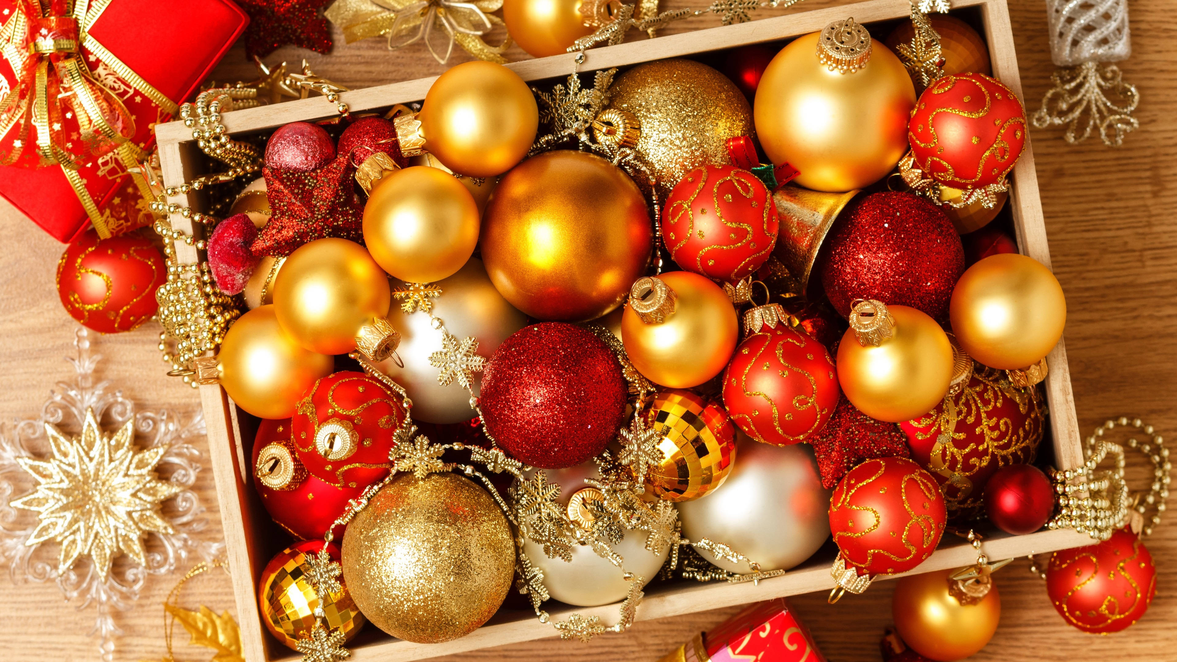 wooden box, shiny red and gold Christmas ornaments, festive decorations, 4K Desktop Wallpaper