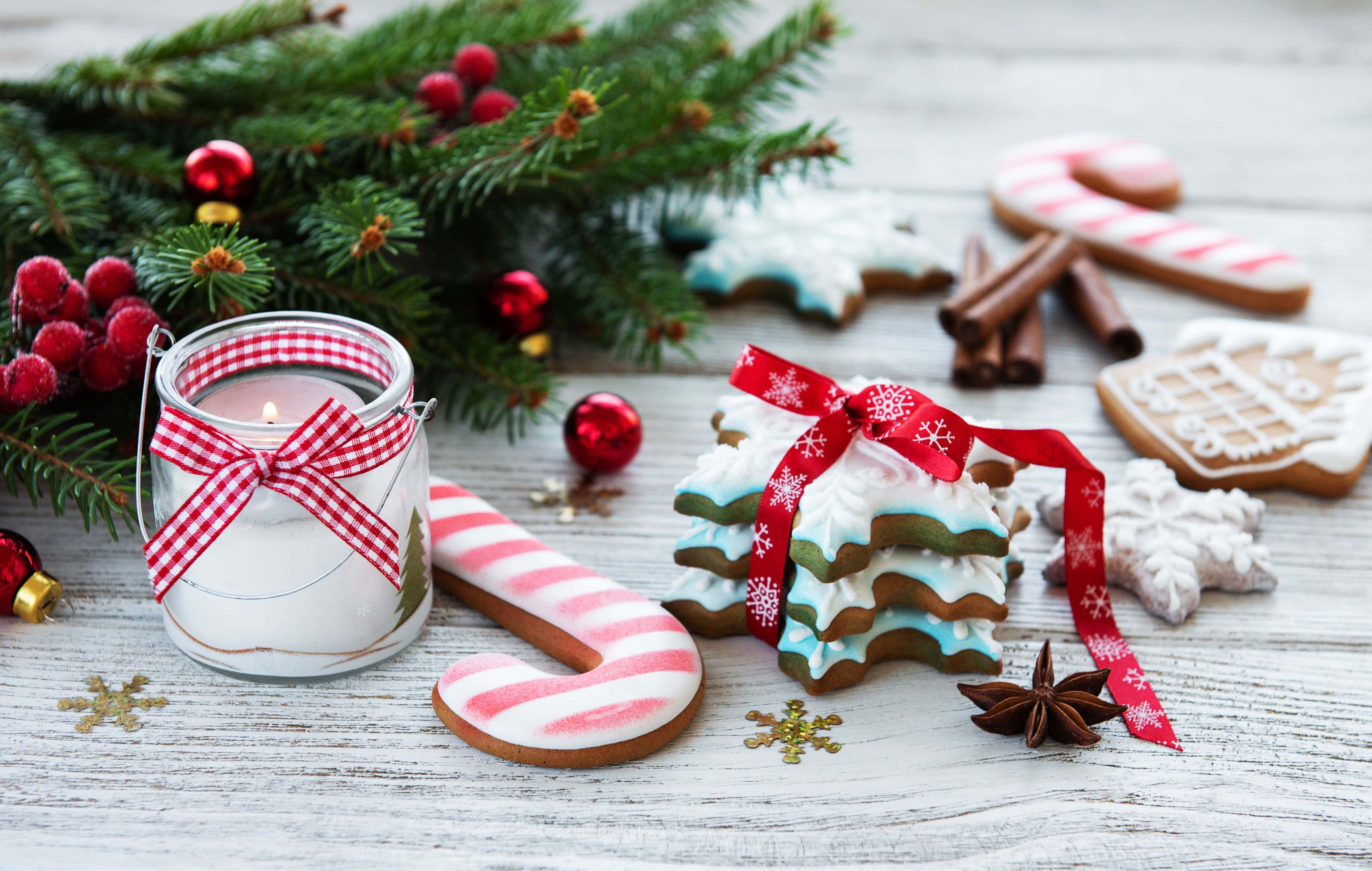 Festive Christmas Cookiesand Decorations, gingerbread cookies, candy canes, 4K Desktop Wallpaper