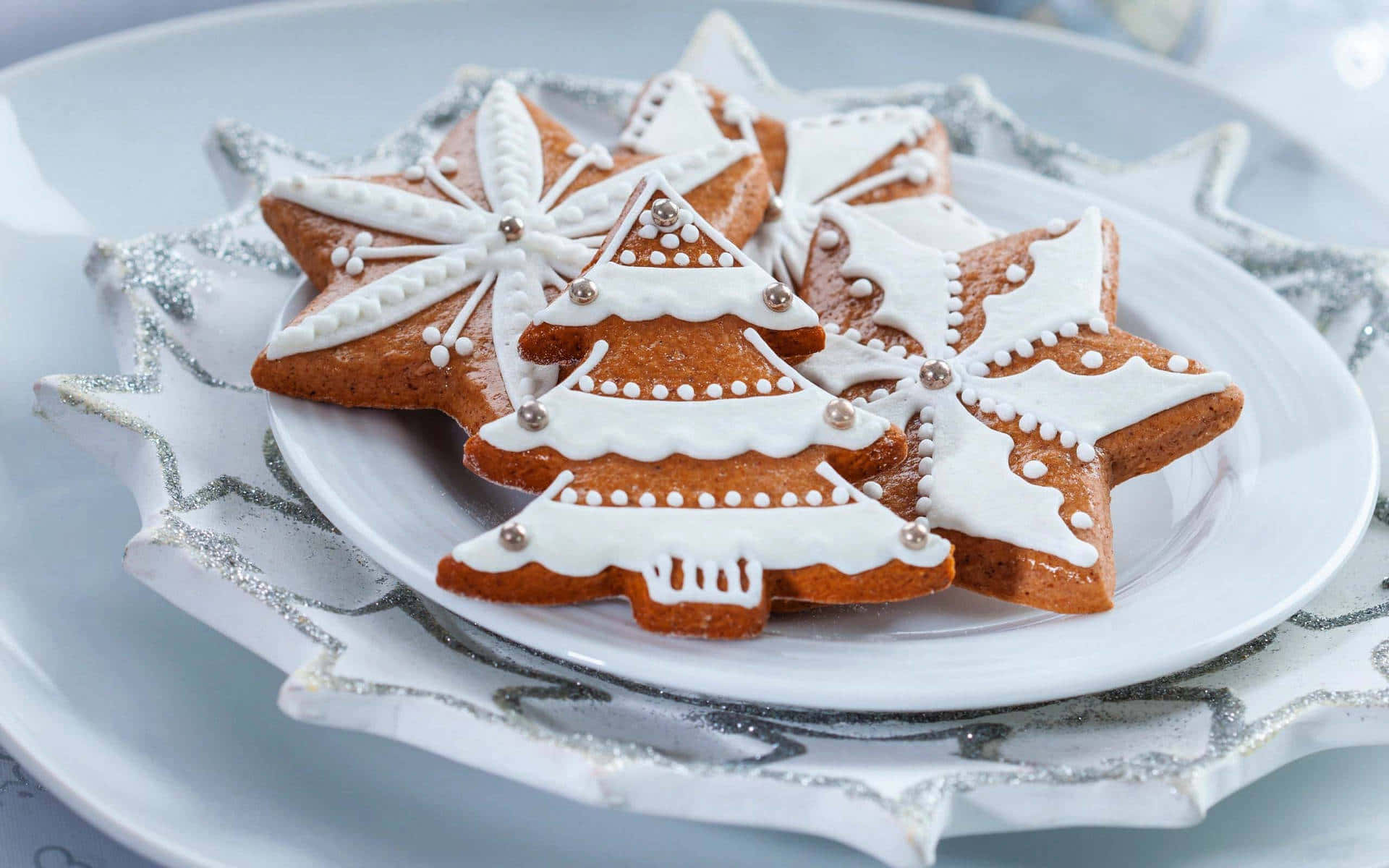 Christmas gingerbread cookies, Christmas trees, snowflakes, Full HD Desktop Wallpaper