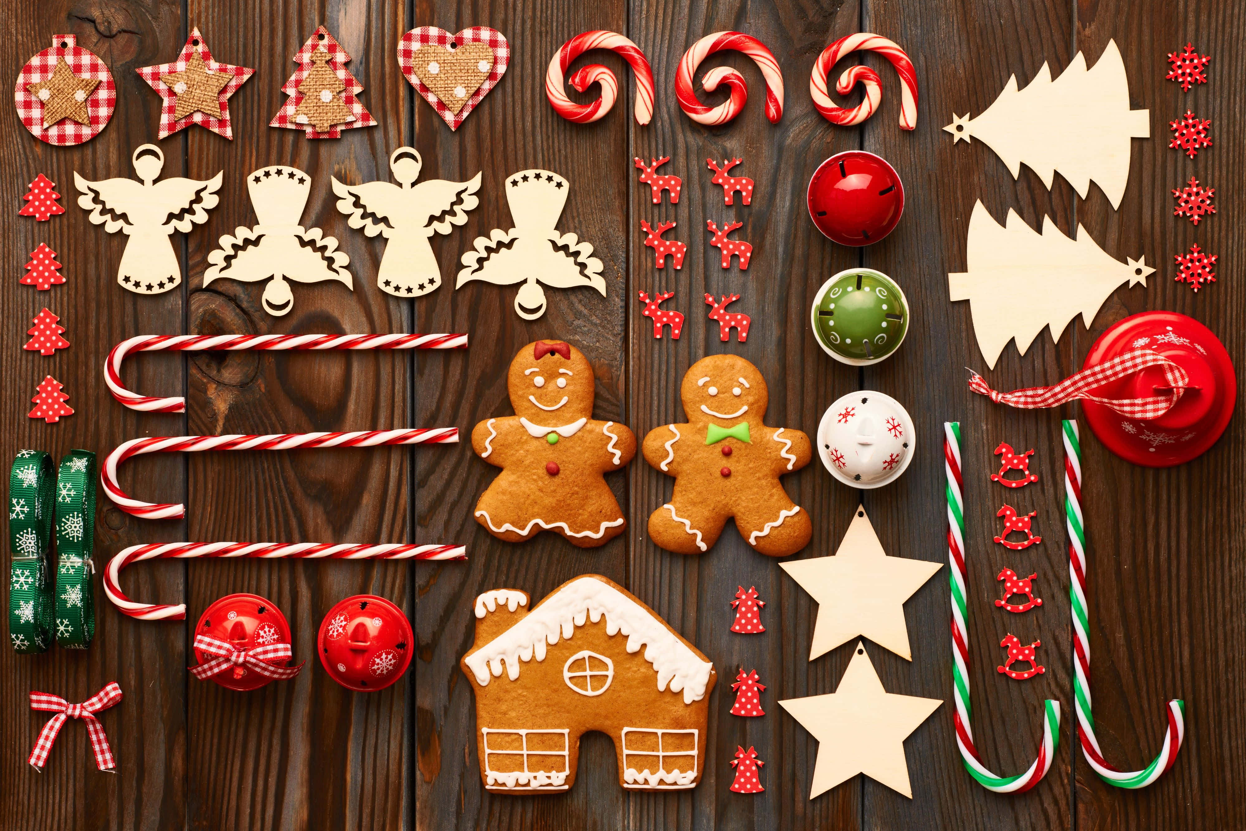 Christmas Cookie, gingerbread cookies, candy canes, 4K Desktop Wallpaper