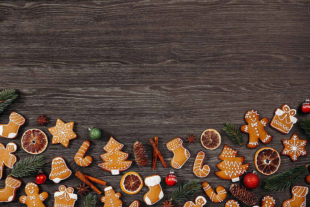 Rustic Christmas Cookies, gingerbread cookies, pinecones, SD Desktop Wallpaper