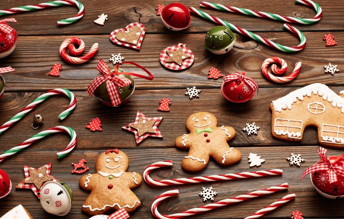 Christmas cookies, gingerbread cookies, candy canes, HD Desktop Wallpaper