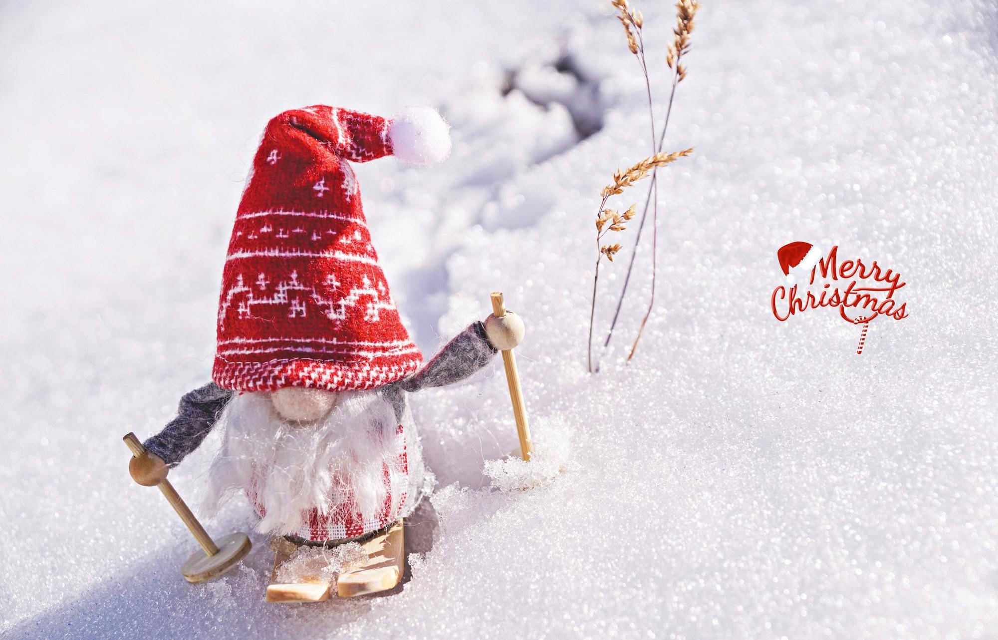 Christmas Elf, red-knitted gnome, white beard, Full HD Desktop Wallpaper