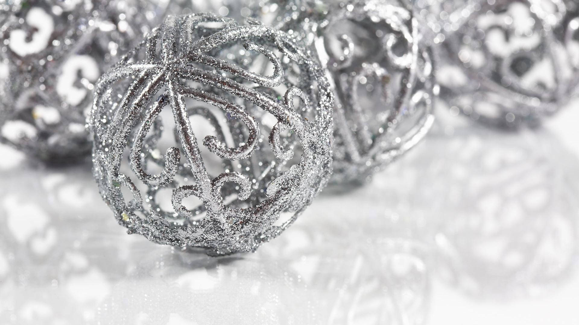 Christmas Holiday Desktop, silver balls, glittery silver filigree ornaments, Full HD Desktop Wallpaper
