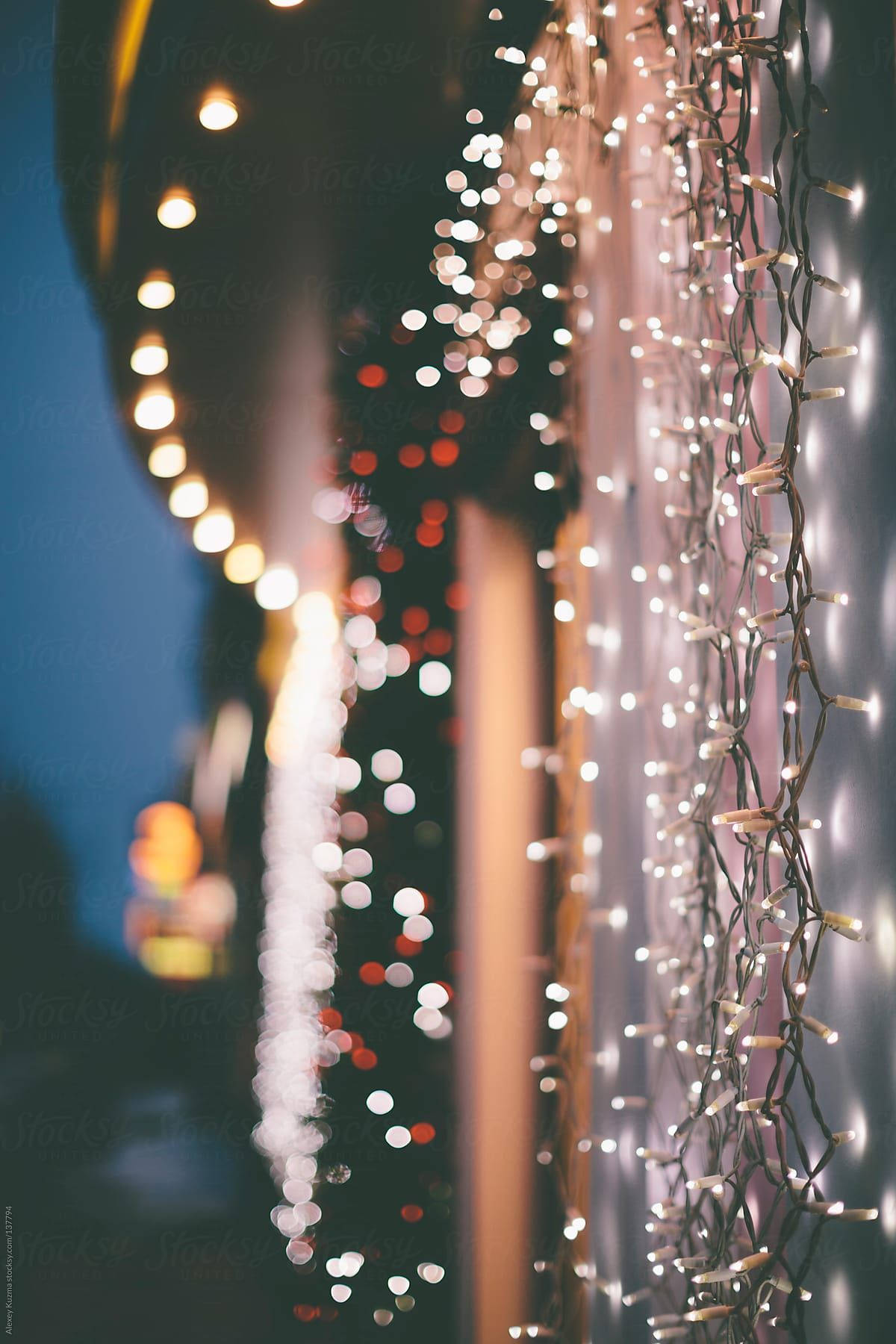 Christmas Lights Aesthetic, twilight sky, bokeh lights, HD Phone Wallpaper