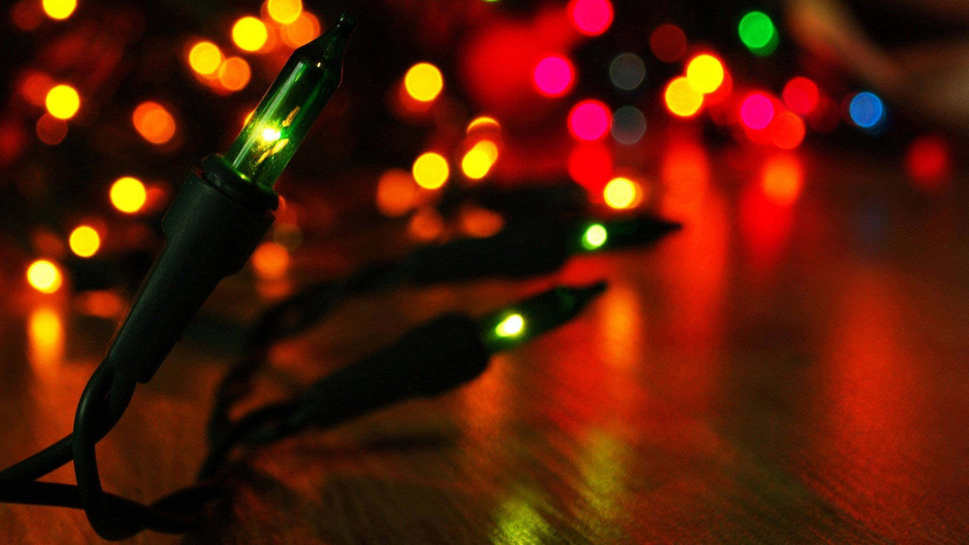 Christmas lights aesthetic, glowing green string lights, colorful bokeh, Full HD Desktop Wallpaper