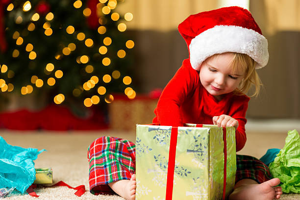 red Santa hat, plaid pajamas, green gift box, SD Desktop Wallpaper