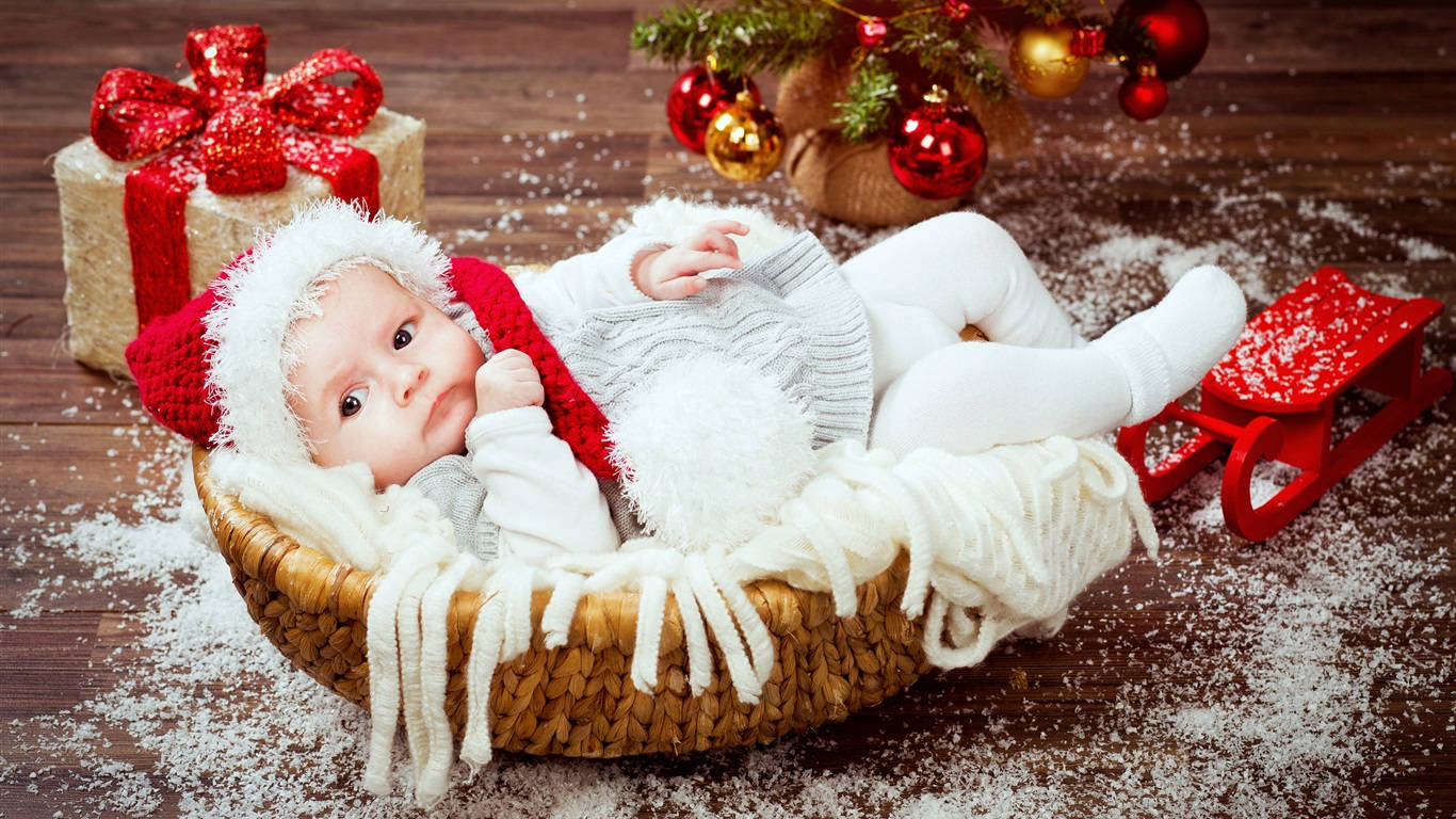 baby, red Santa hat, woven basket, HD Desktop Wallpaper