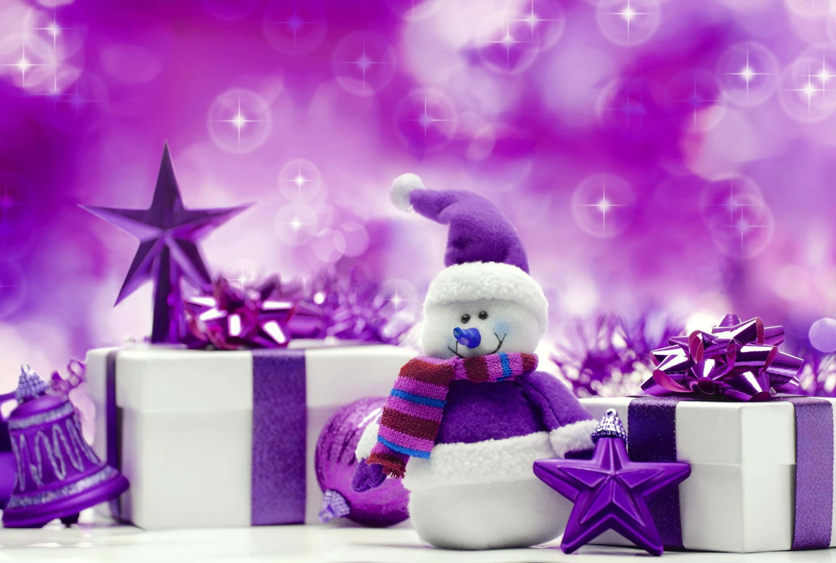 purple hat, purple scarf, purple ornaments, 2K Desktop Wallpaper