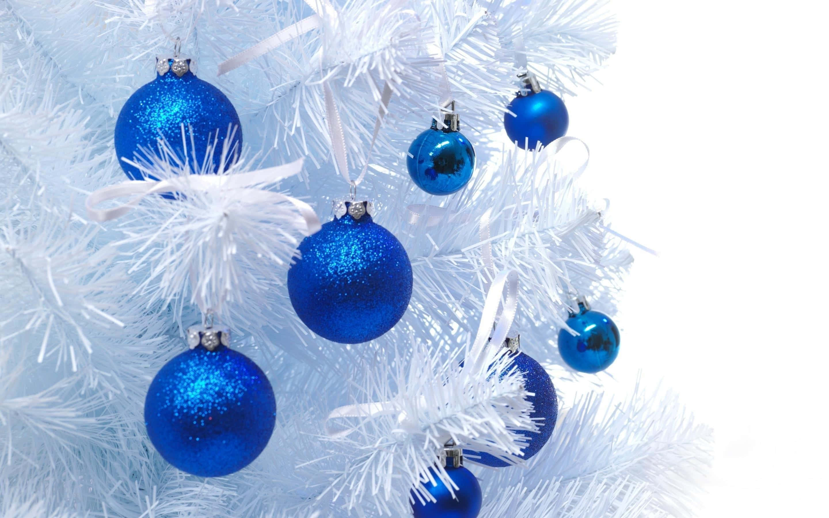 blue christmas, blue Christmas Balls, shimmering blue ornaments, 2K Desktop Wallpaper