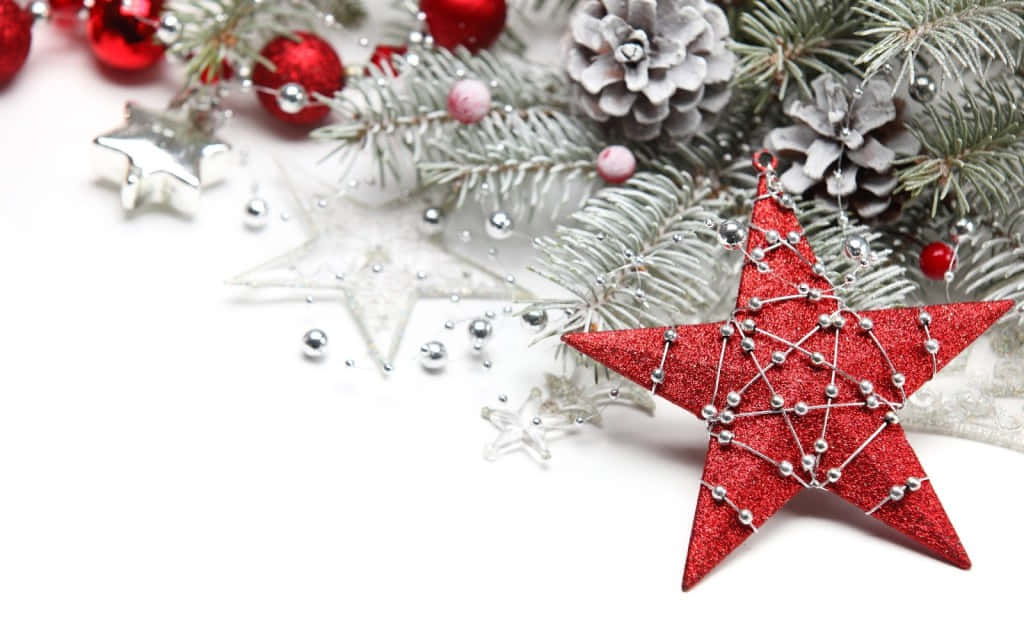 Christmas Star, red glitter stars, silver pinecones, SD Desktop Wallpaper