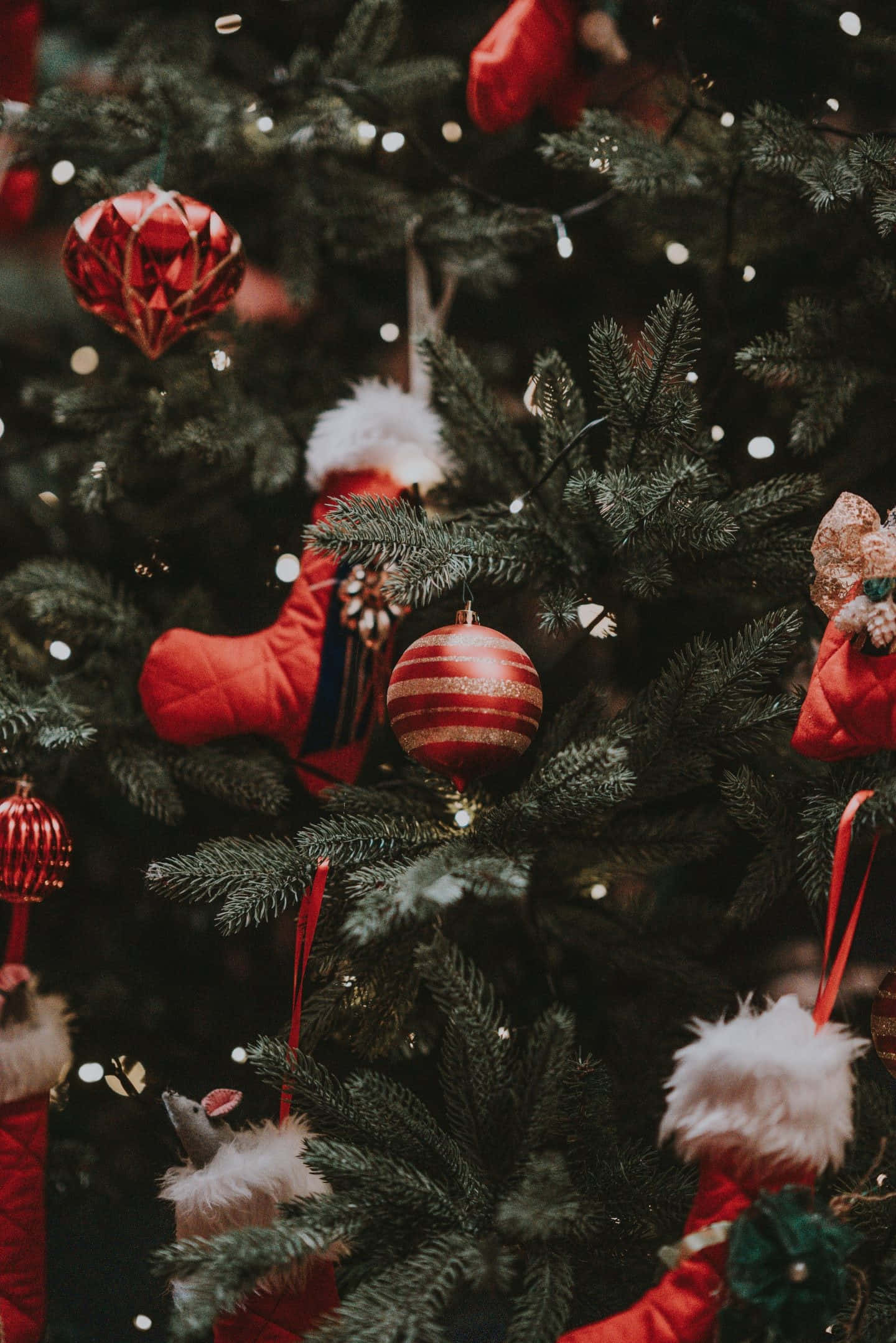 iPhone, Christmas tree, red ornaments, Full HD Phone Wallpaper