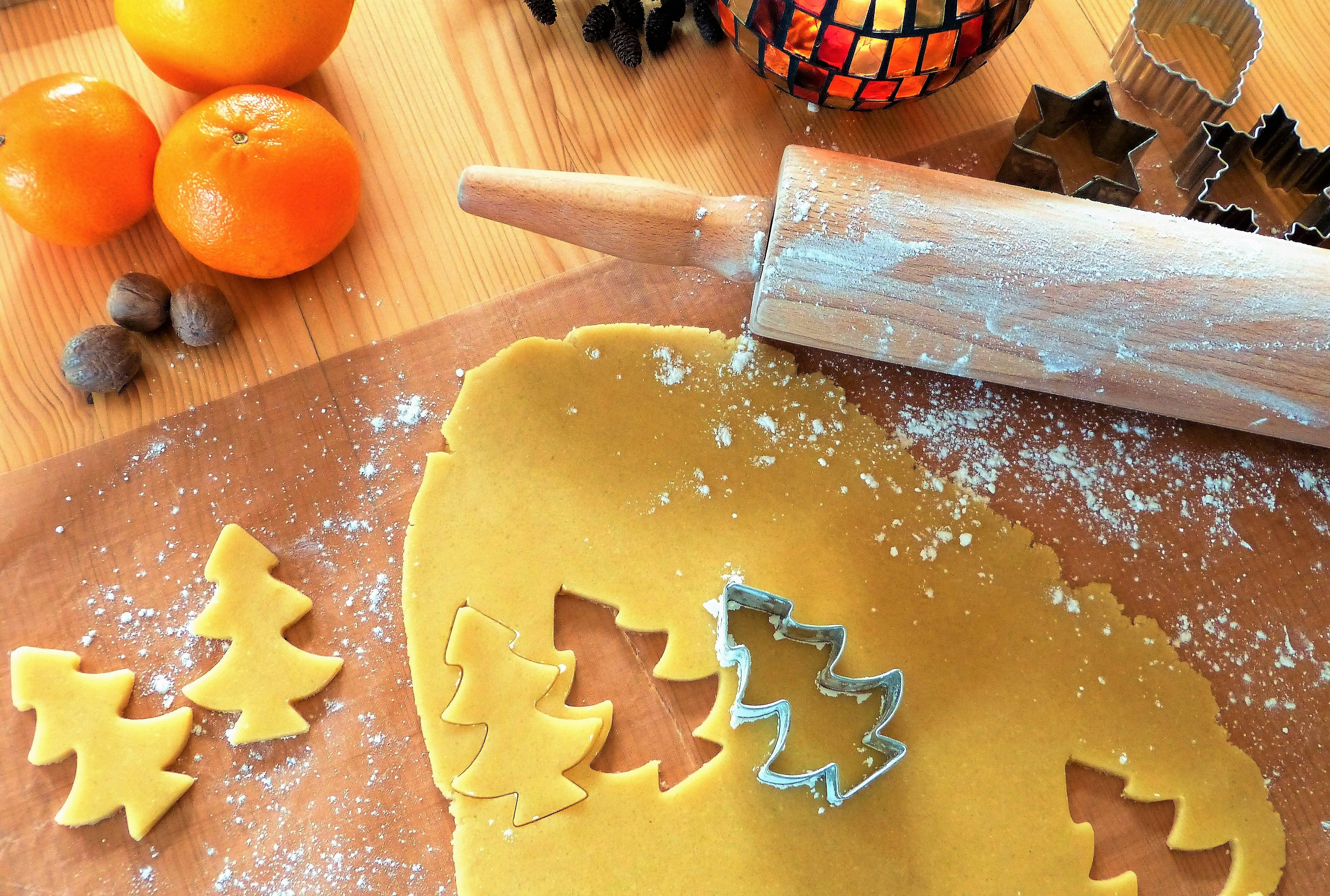 cookies, Christmas, golden cookie dough, 4K Desktop Wallpaper