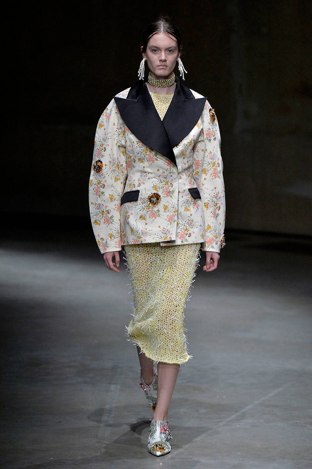 Christopher Kane, white floral oversized blazer, black lapels, HD Phone Wallpaper