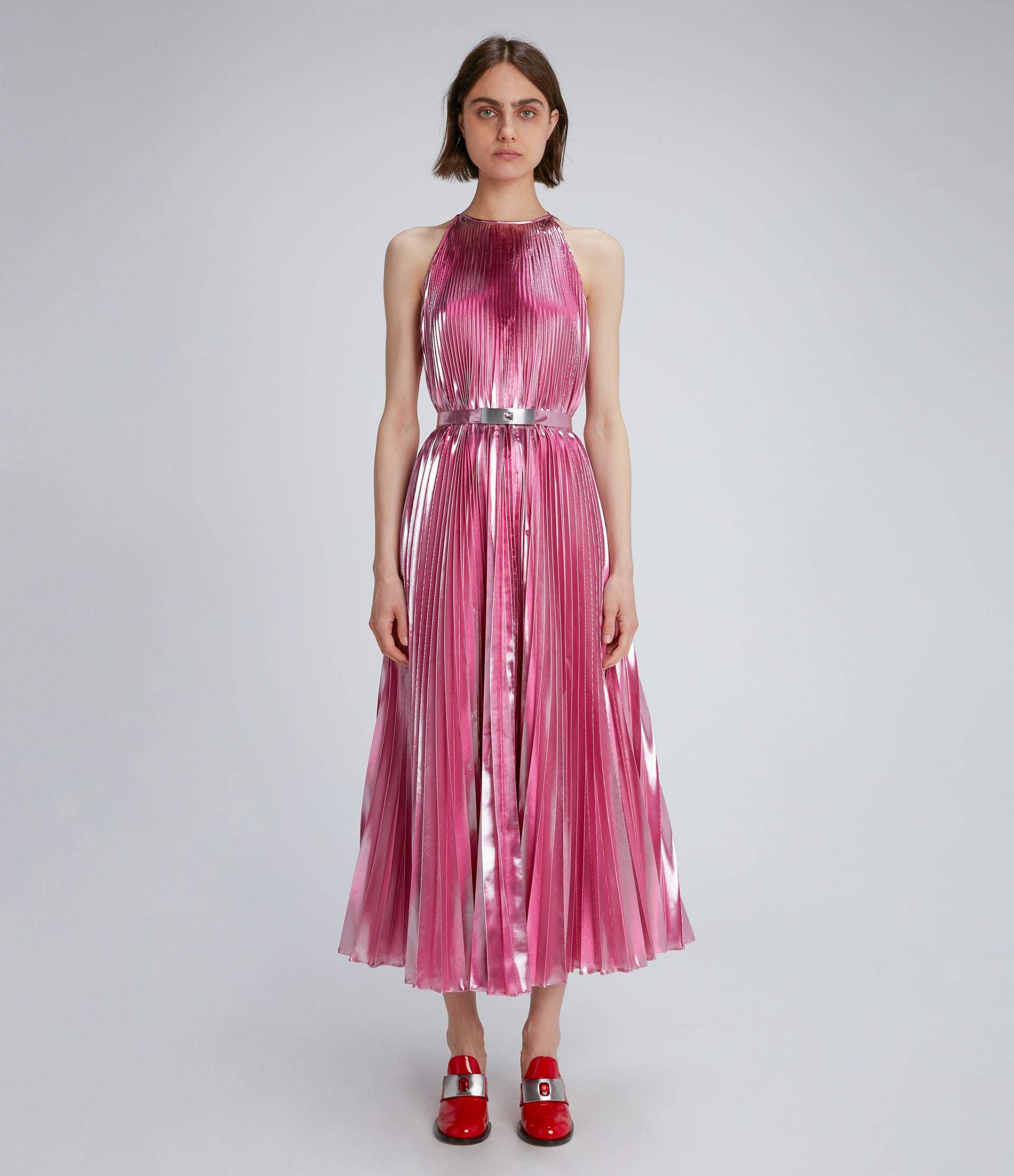 Christopher Kane, pink pleated dress, silver belt, Full HD Phone Wallpaper