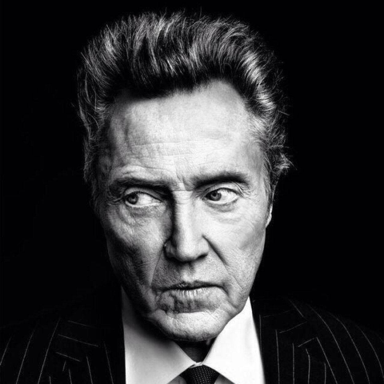 Christopher Walken, monochrome portrait, pinstripe suit, SD Desktop Wallpaper