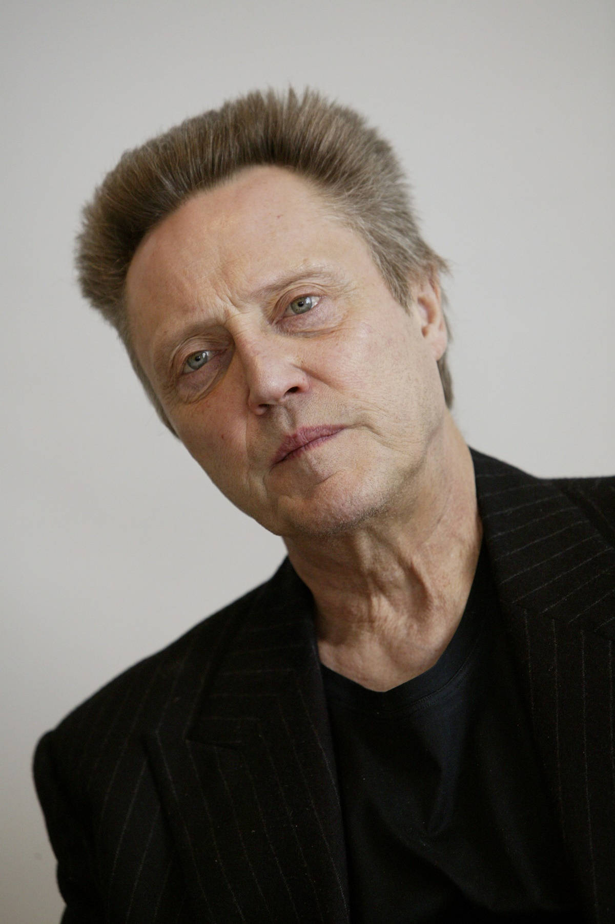 Christopher Walken, black pinstripe jacket, graying hair, HD Phone Wallpaper