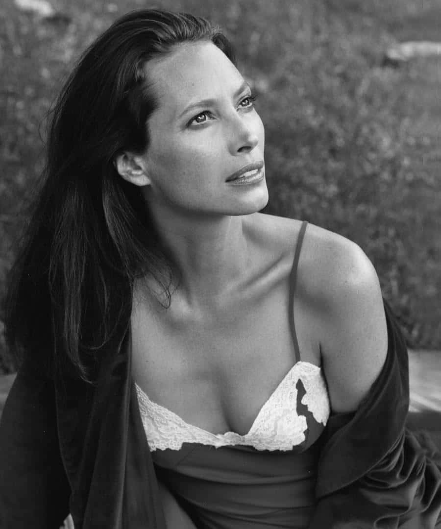 Christy Turlington, black and white portrait, long dark hair, SD Phone Wallpaper