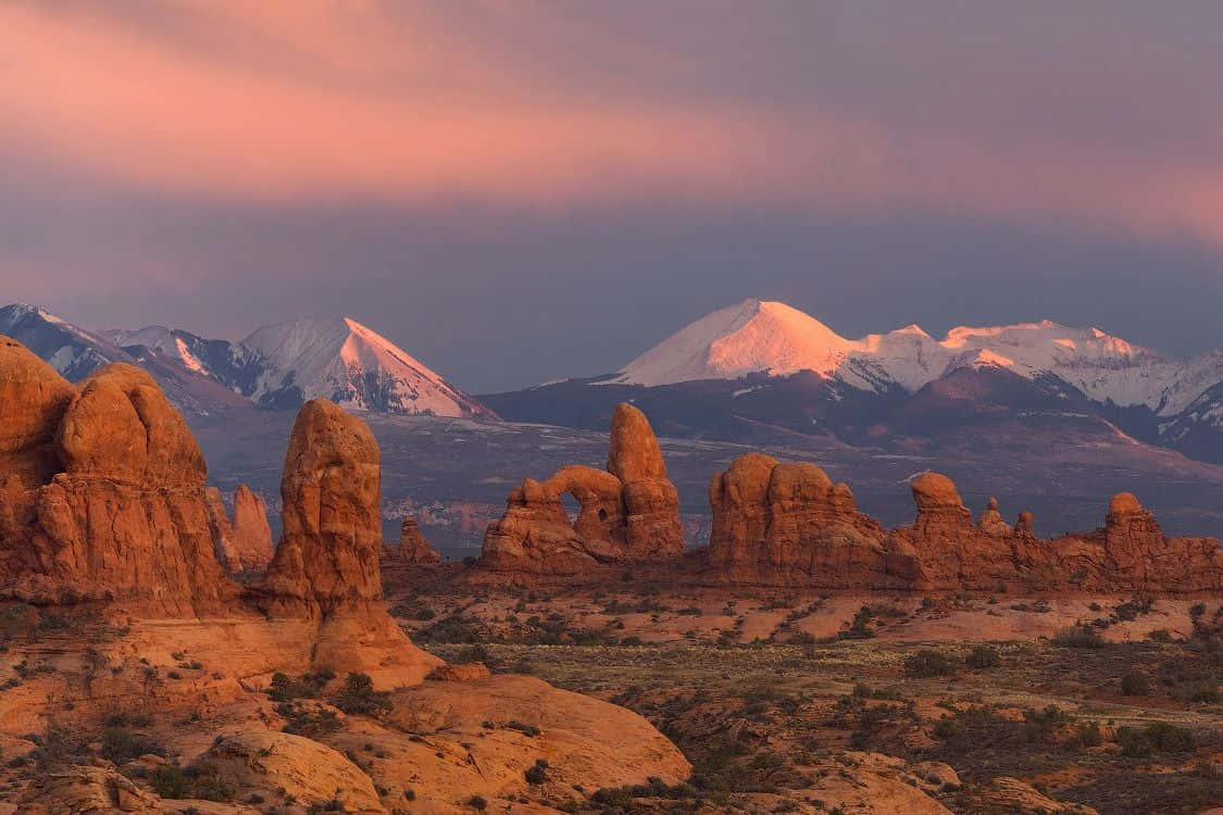 Chrome OS, Sunset, red rock arches, SD Desktop Wallpaper