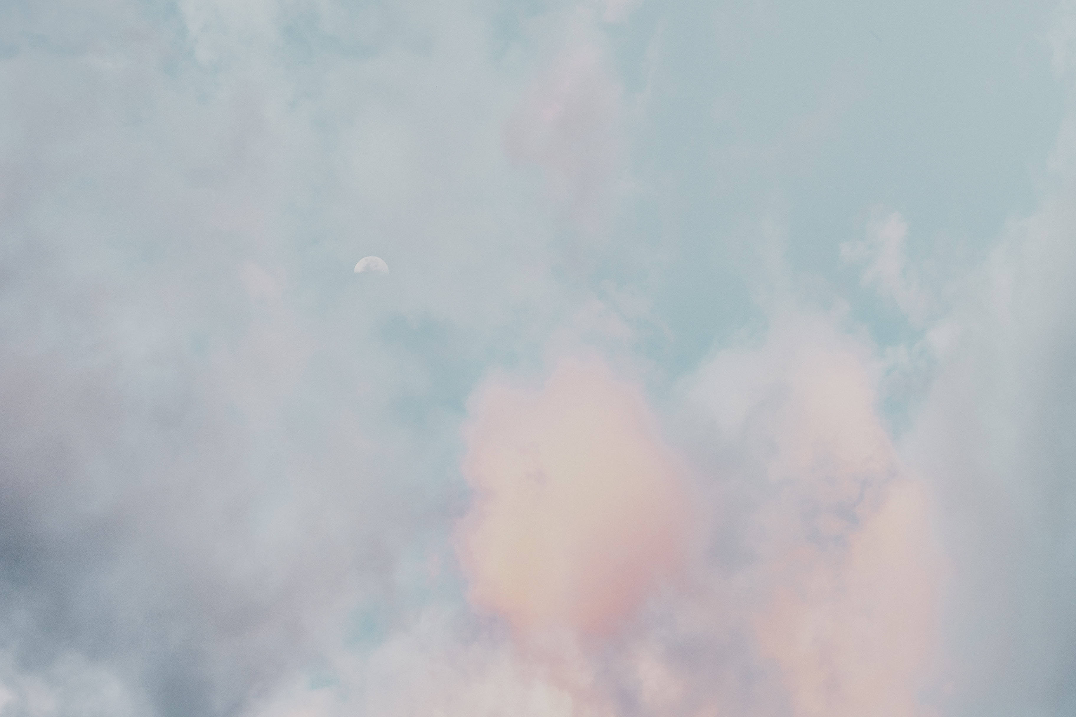 Chromebook, crescent moon, pastel clouds, 2K Desktop Wallpaper