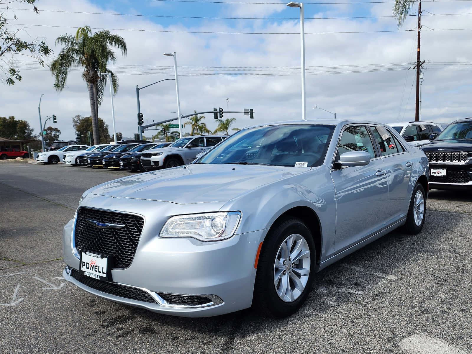 Chrysler 300, silver, partly cloudy sky, HD Desktop Wallpaper