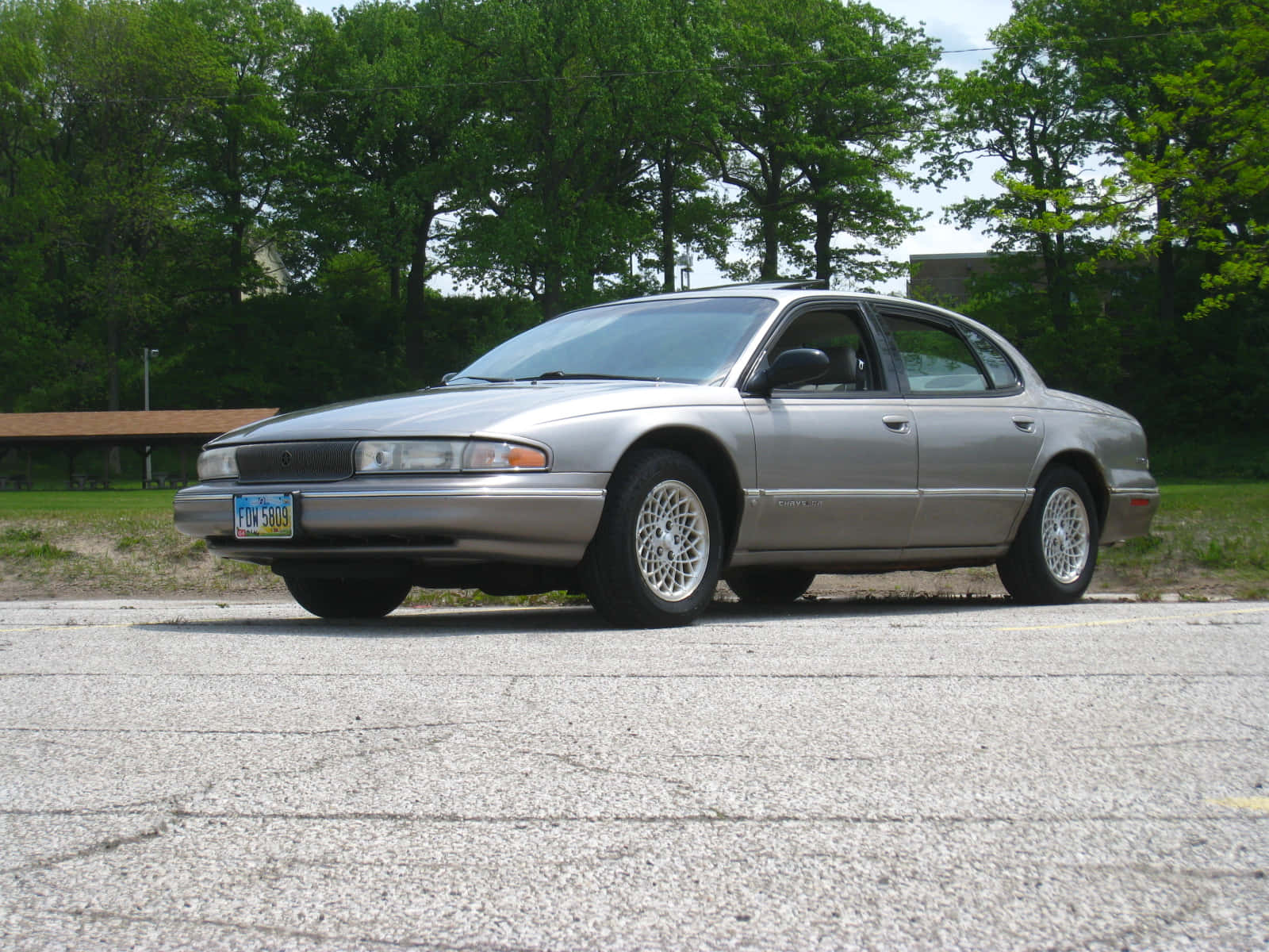 Chrysler LHS, silver, white alloy wheels, HD Desktop Wallpaper