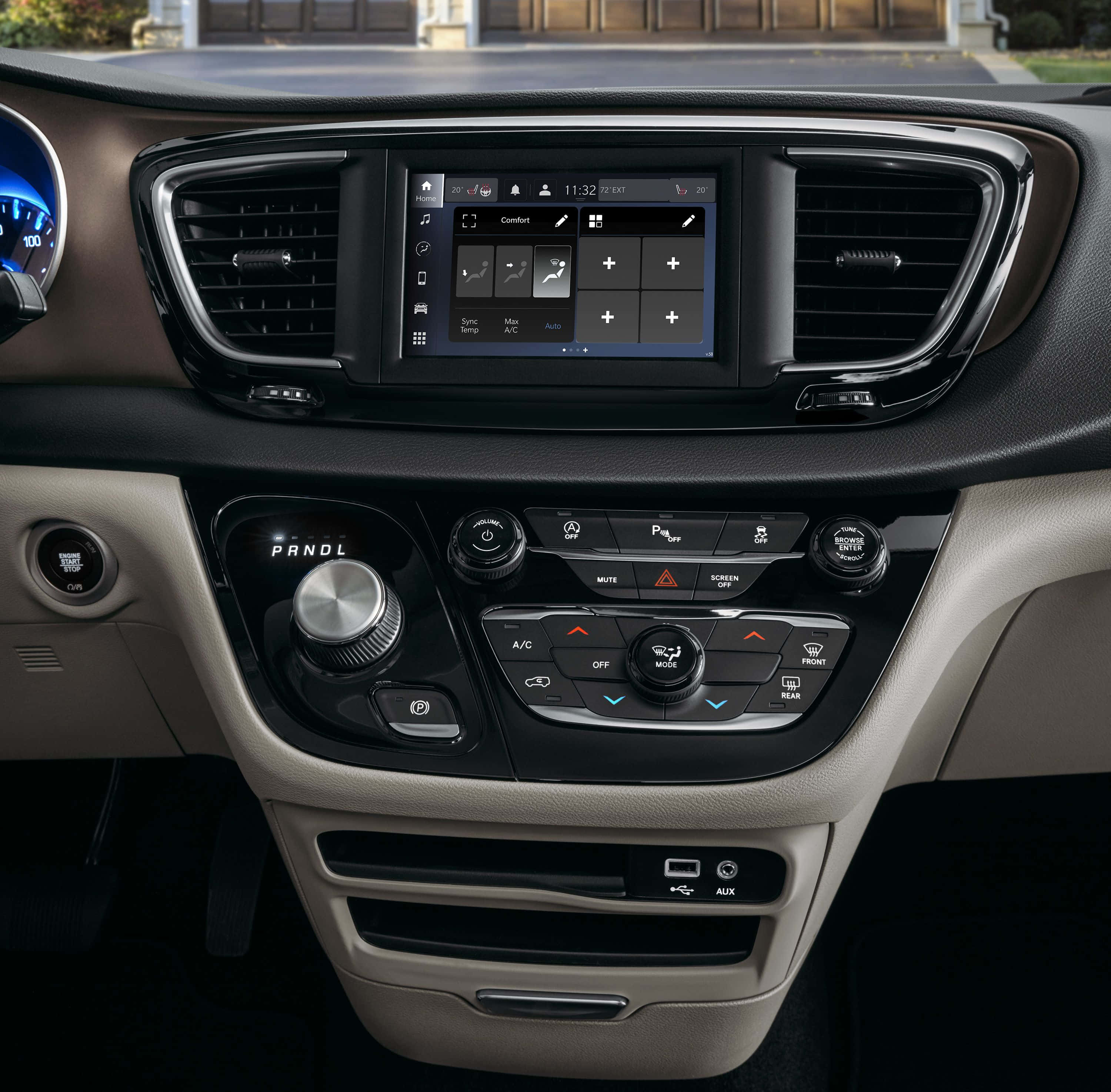 Chrysler Voyager, night drive, dashboard, 2K Desktop Wallpaper