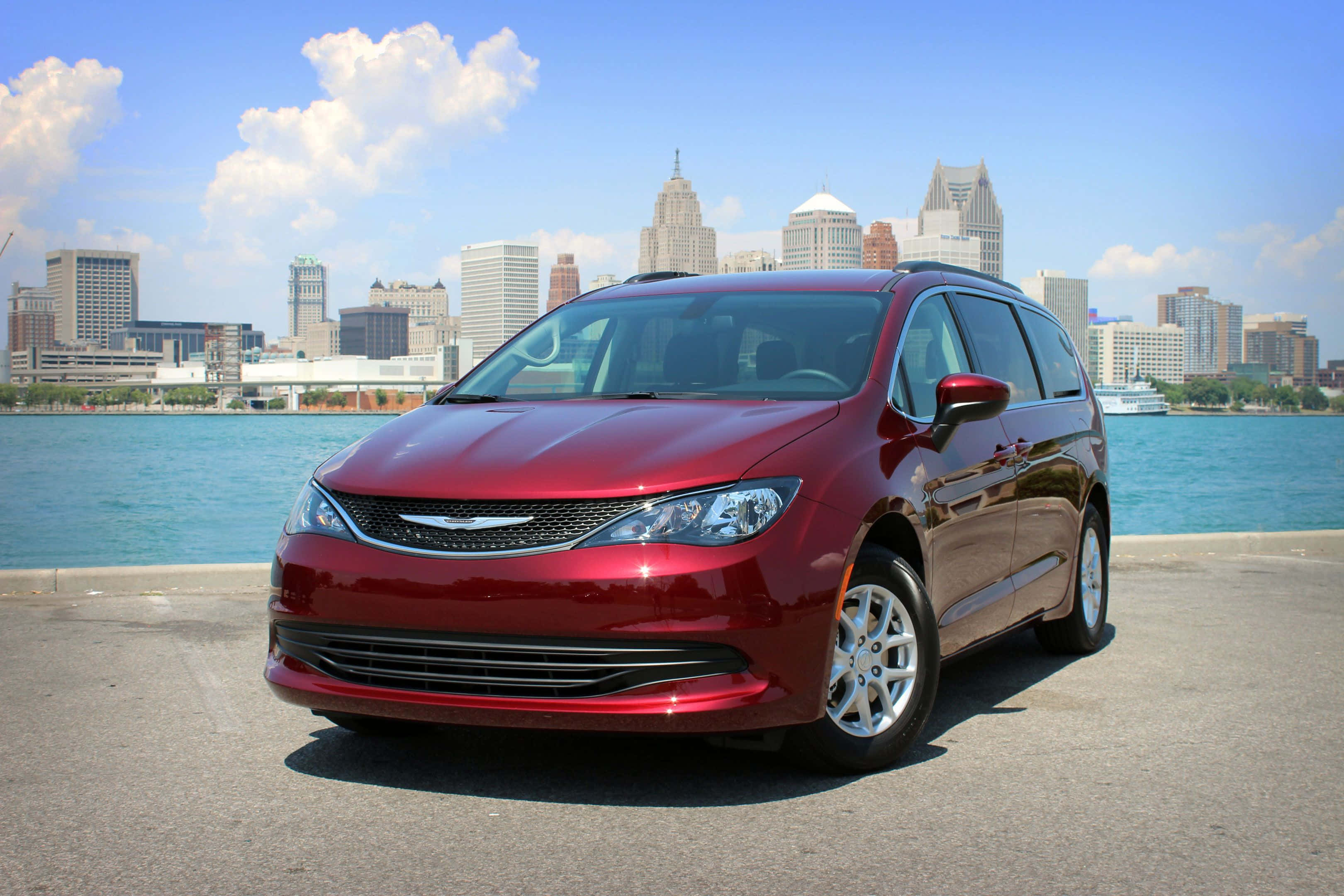 Chrysler Voyager, glossy red, water, 2K Desktop Wallpaper