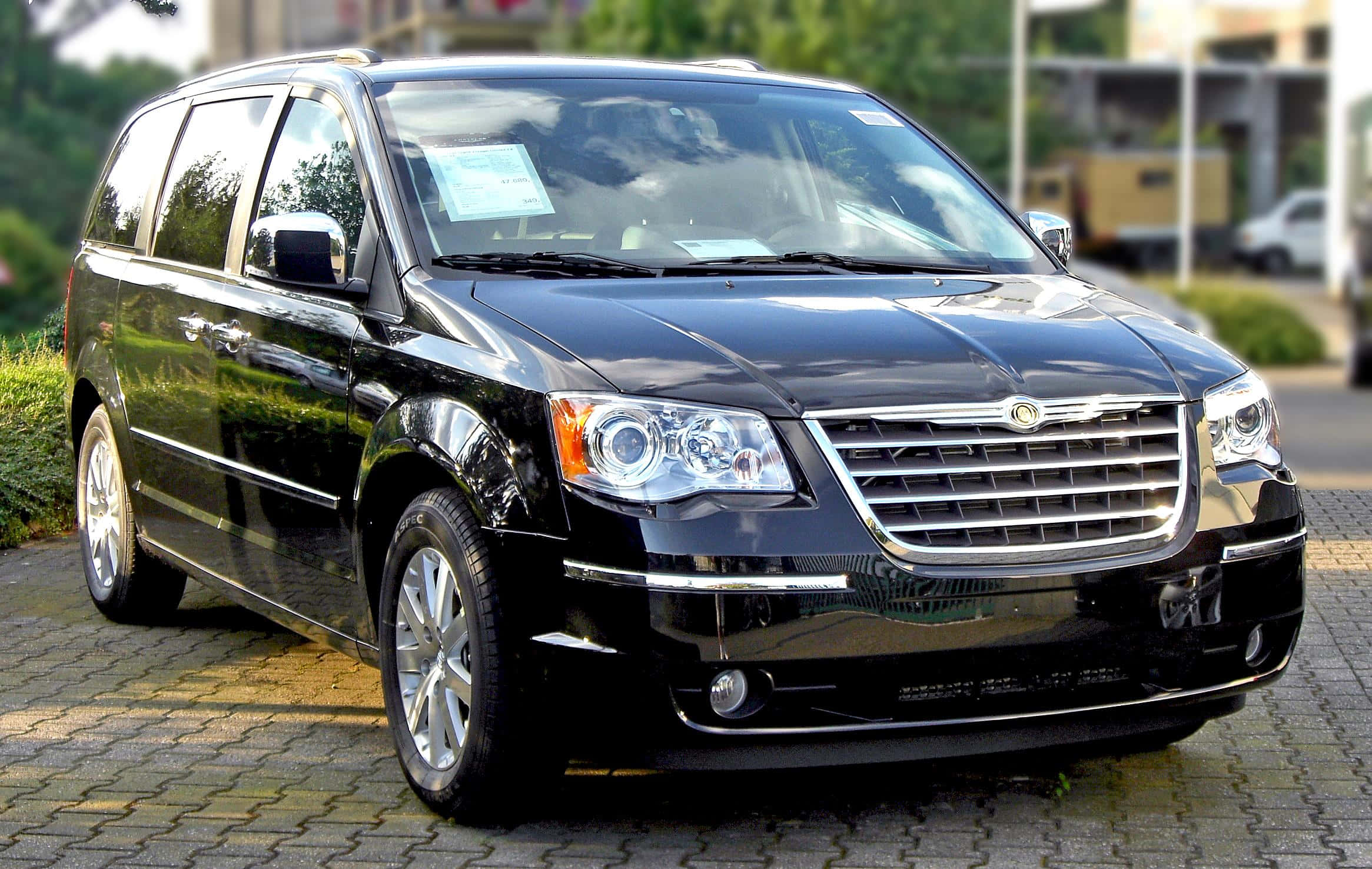 Chrysler Voyager, glossy black, paved lot, Full HD Desktop Wallpaper