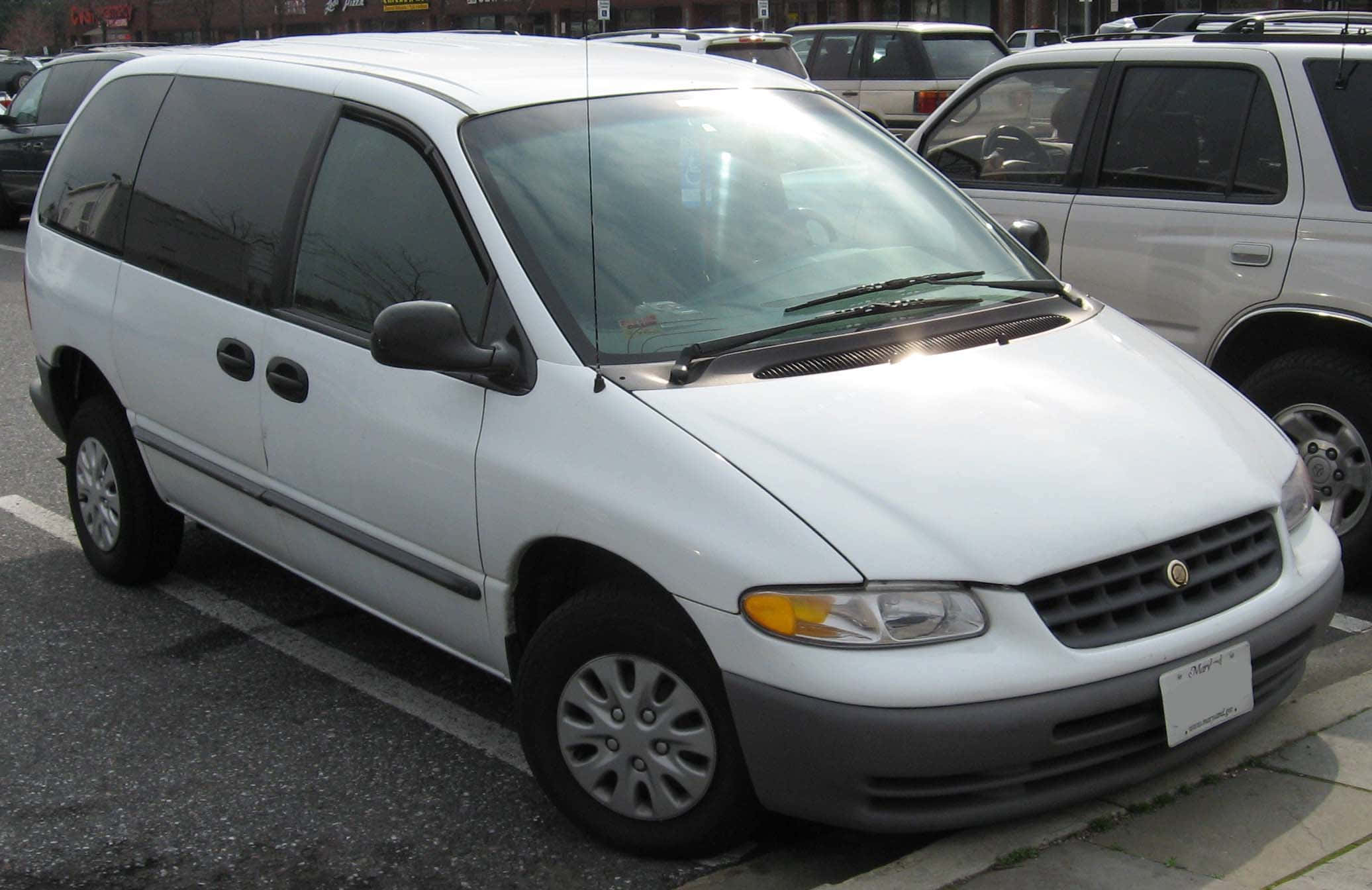 Chrysler Voyager, white, minivan, Full HD Desktop Wallpaper
