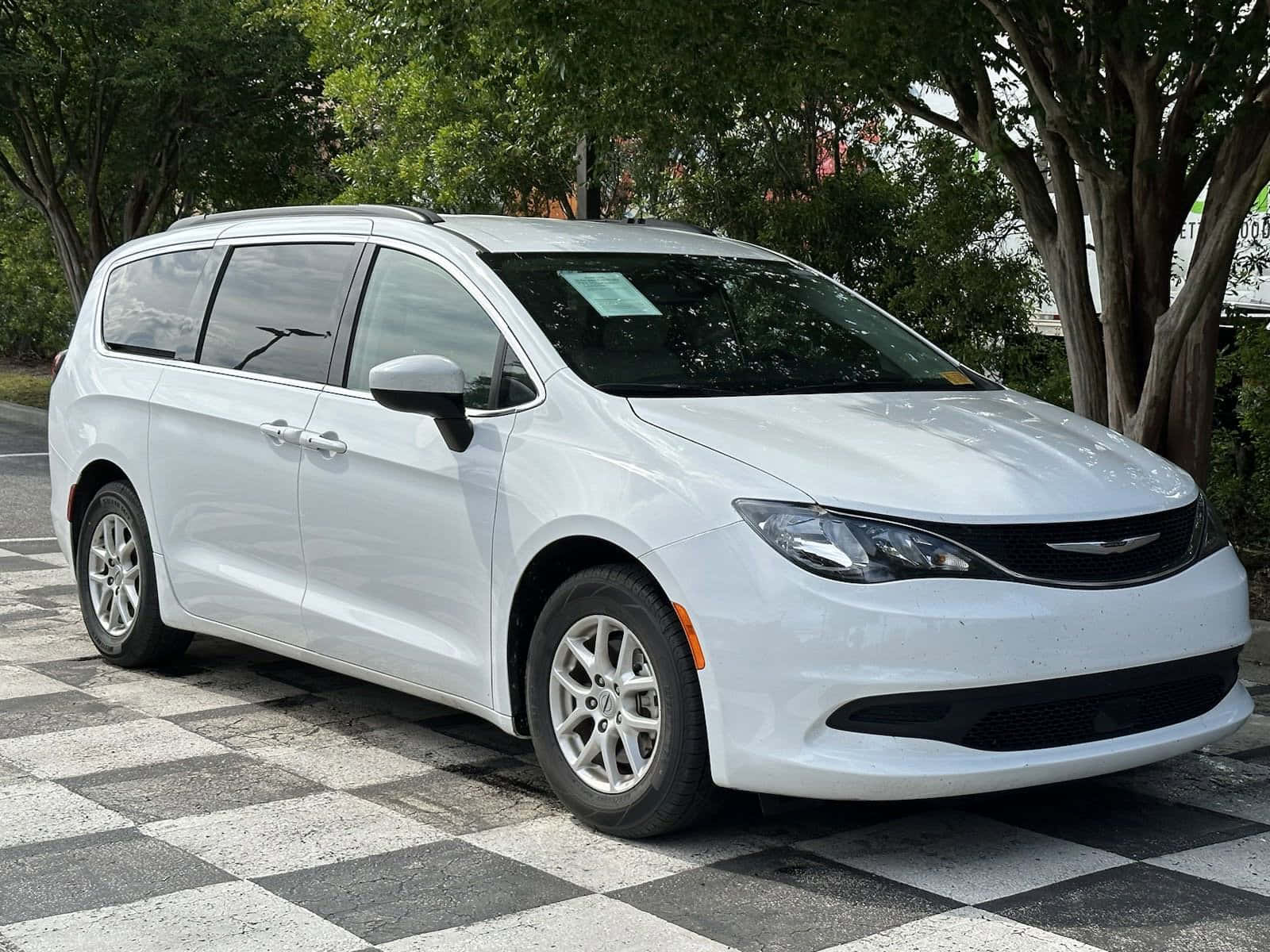 Chrysler Voyager, white, black and white checkered pavement, HD Desktop Wallpaper
