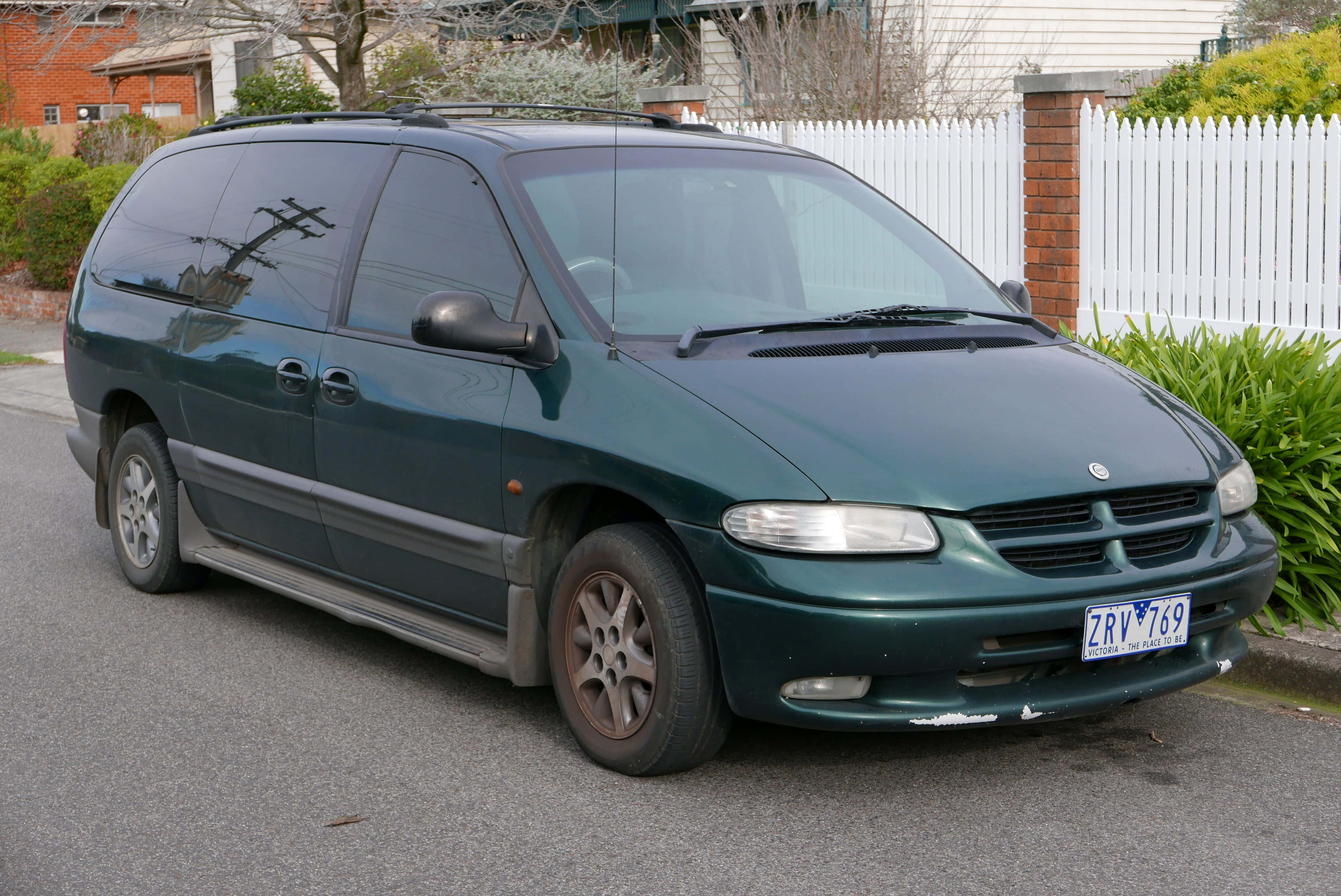 Chrysler Voyager, dark green, suburban street, 4K Desktop Wallpaper