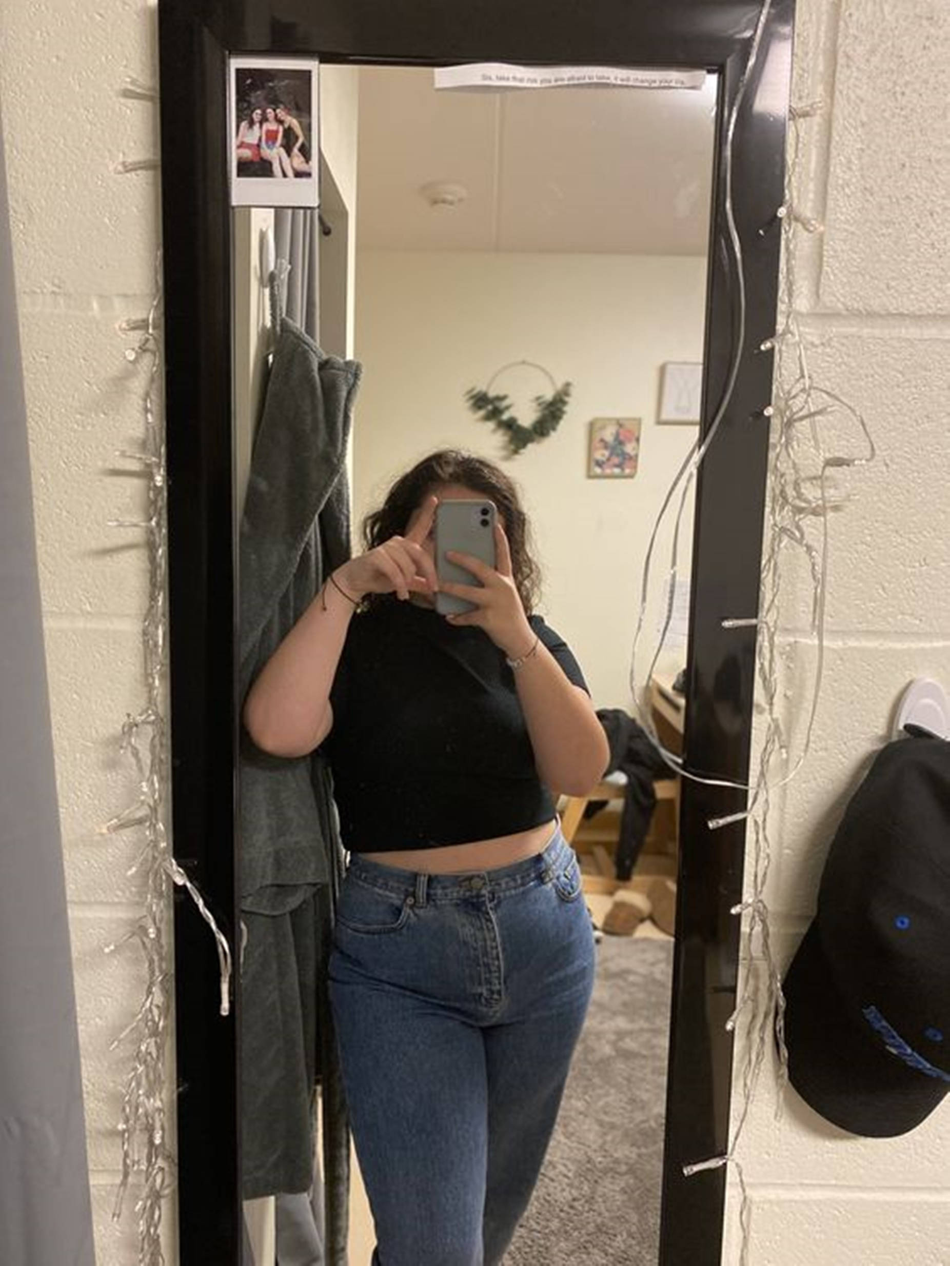 chubby teen, mirror selfie, cozy room, Full HD Phone Wallpaper