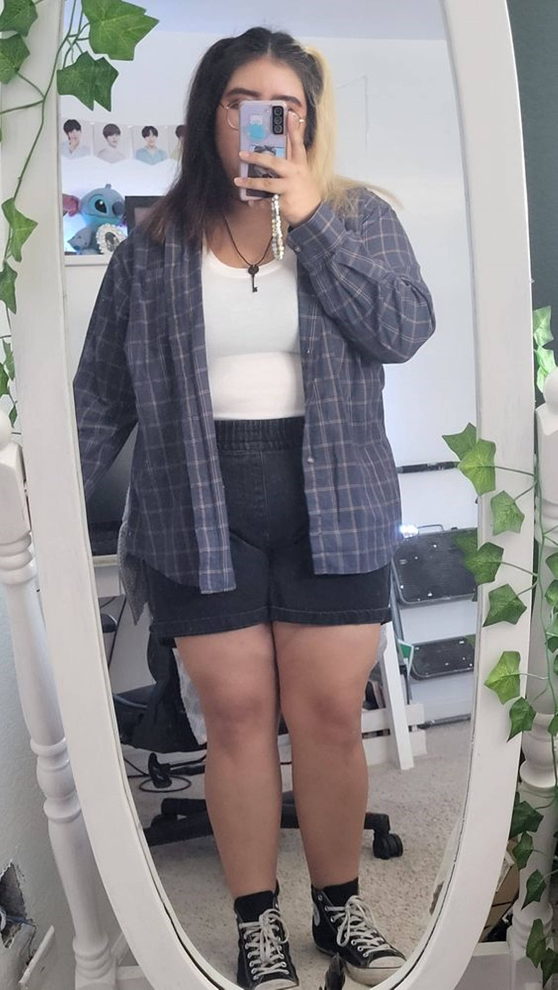 mirror selfie, plaid shirt, denim shorts, 2K Phone Wallpaper