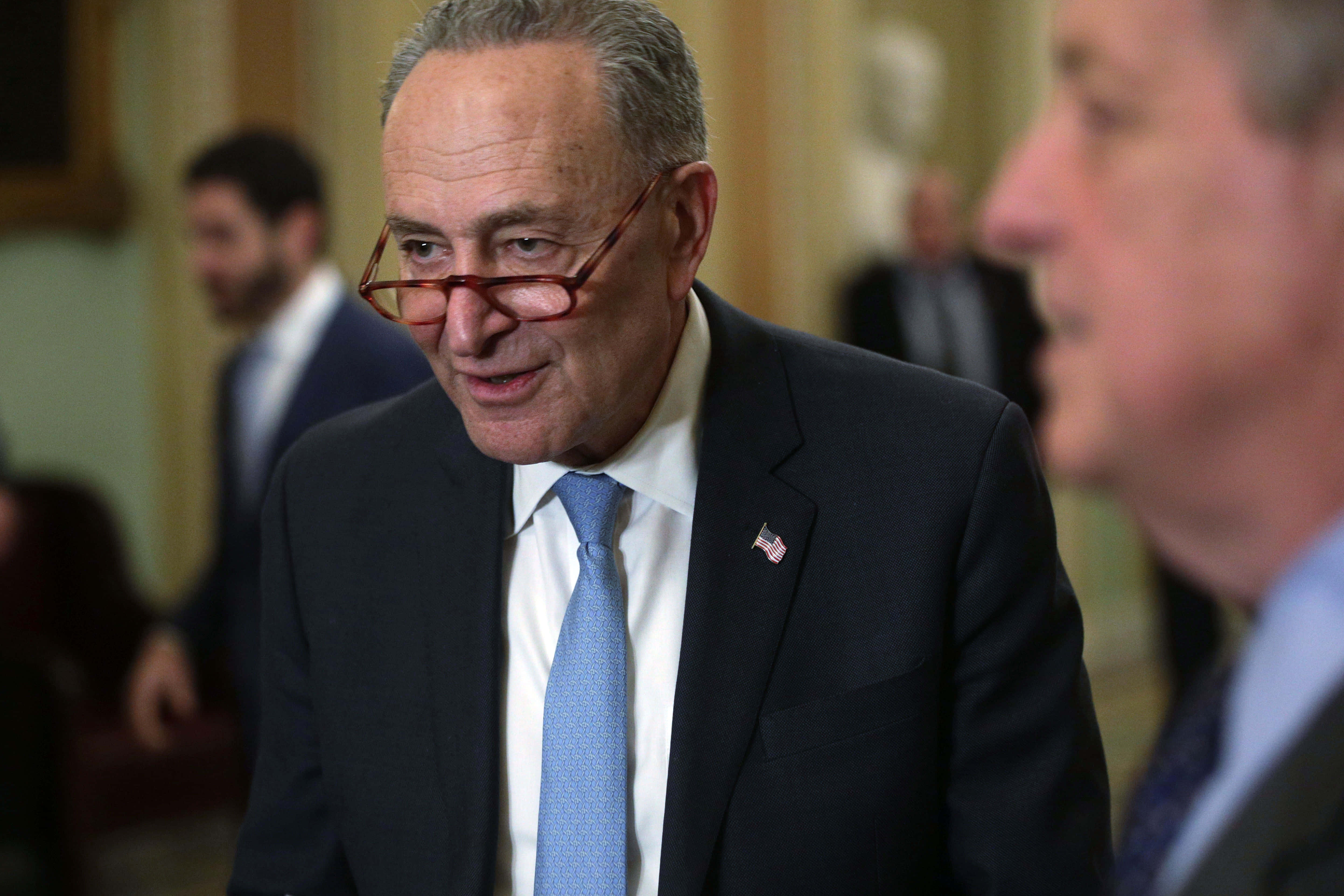 Chuck Schumer, dark suit, blue tie, 4K Desktop Wallpaper