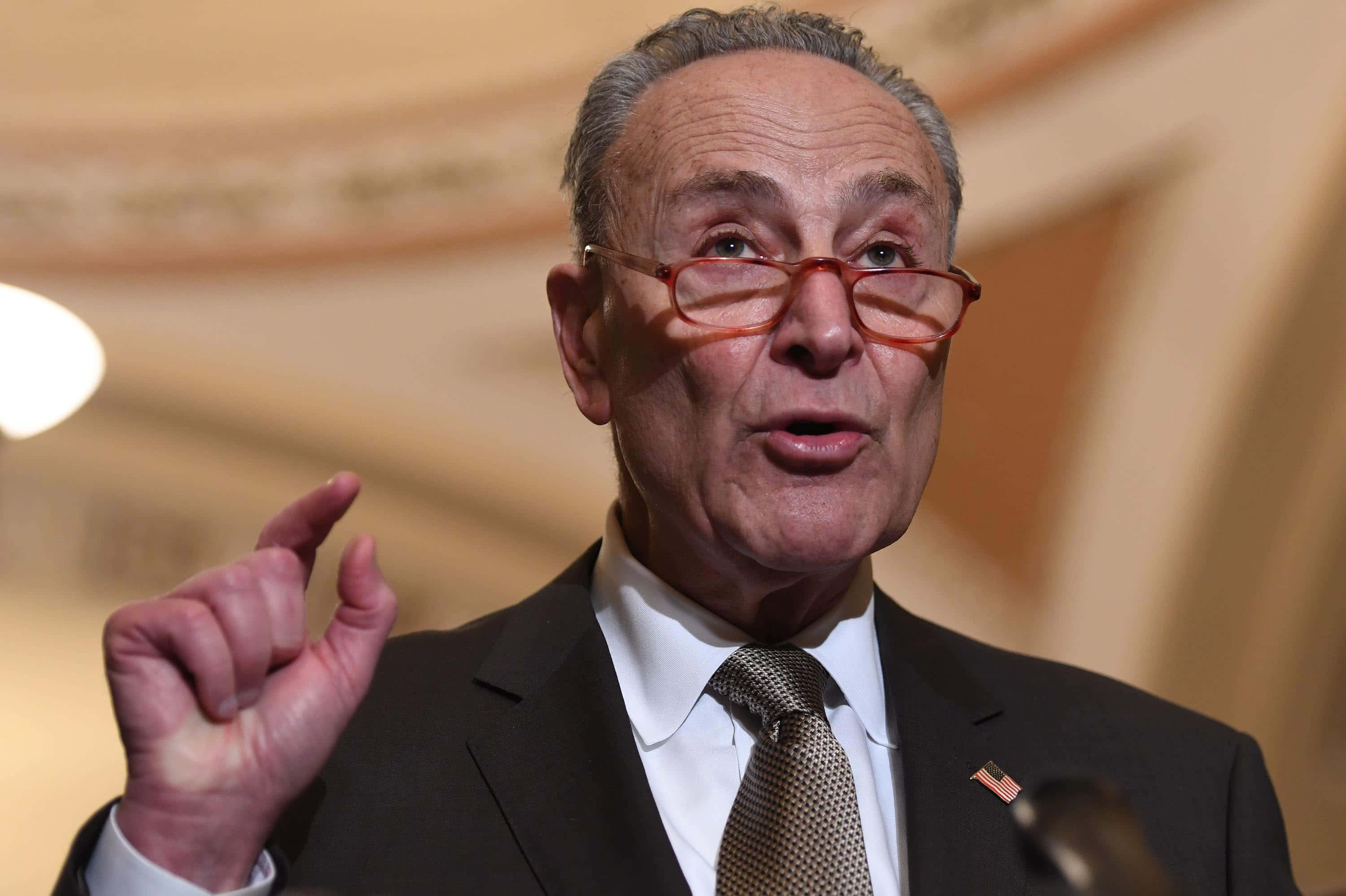 Chuck Schumer, red glasses, suit, 2K Desktop Wallpaper