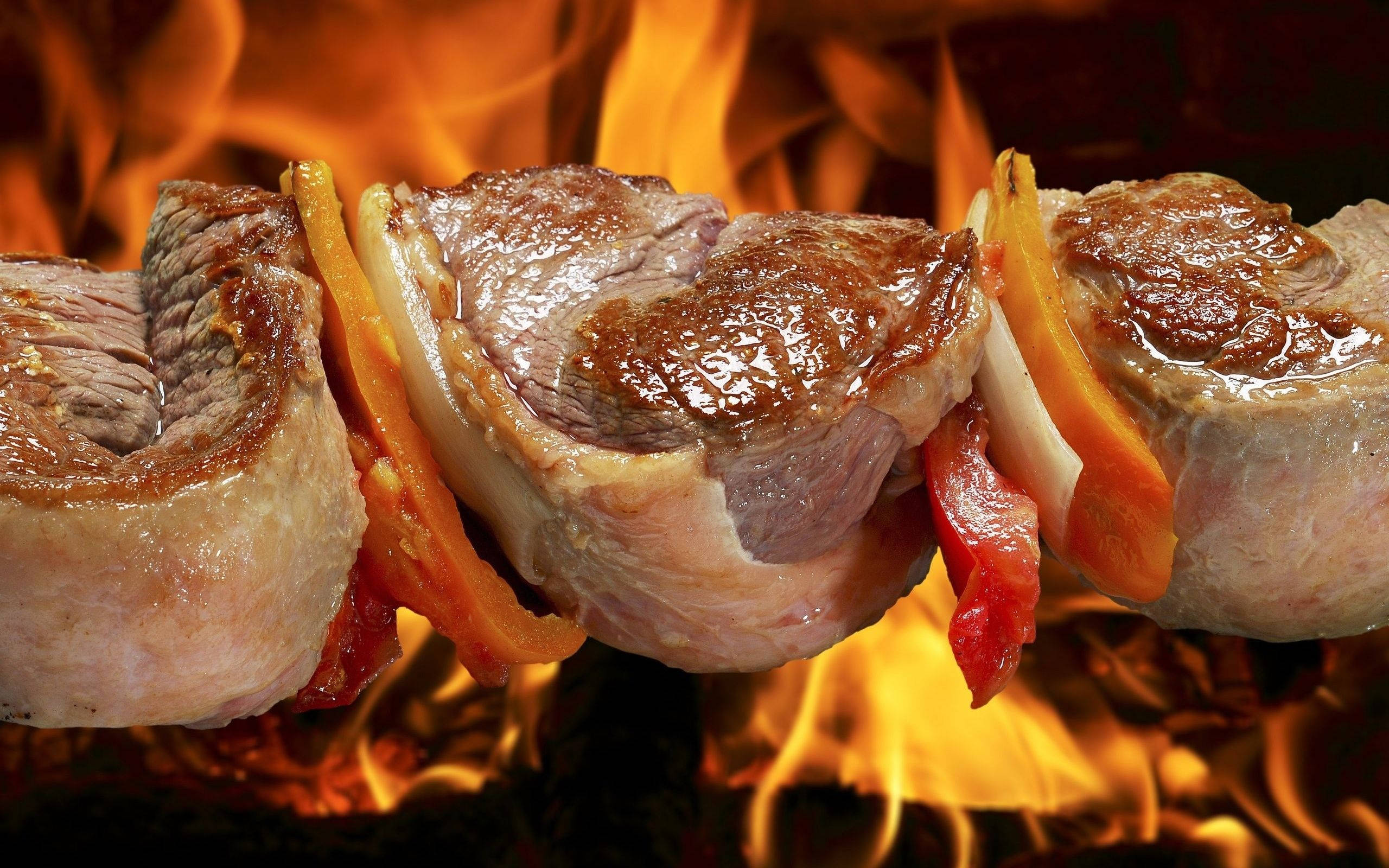 Churrasco, skewer, roaring flames, 2K Desktop Wallpaper