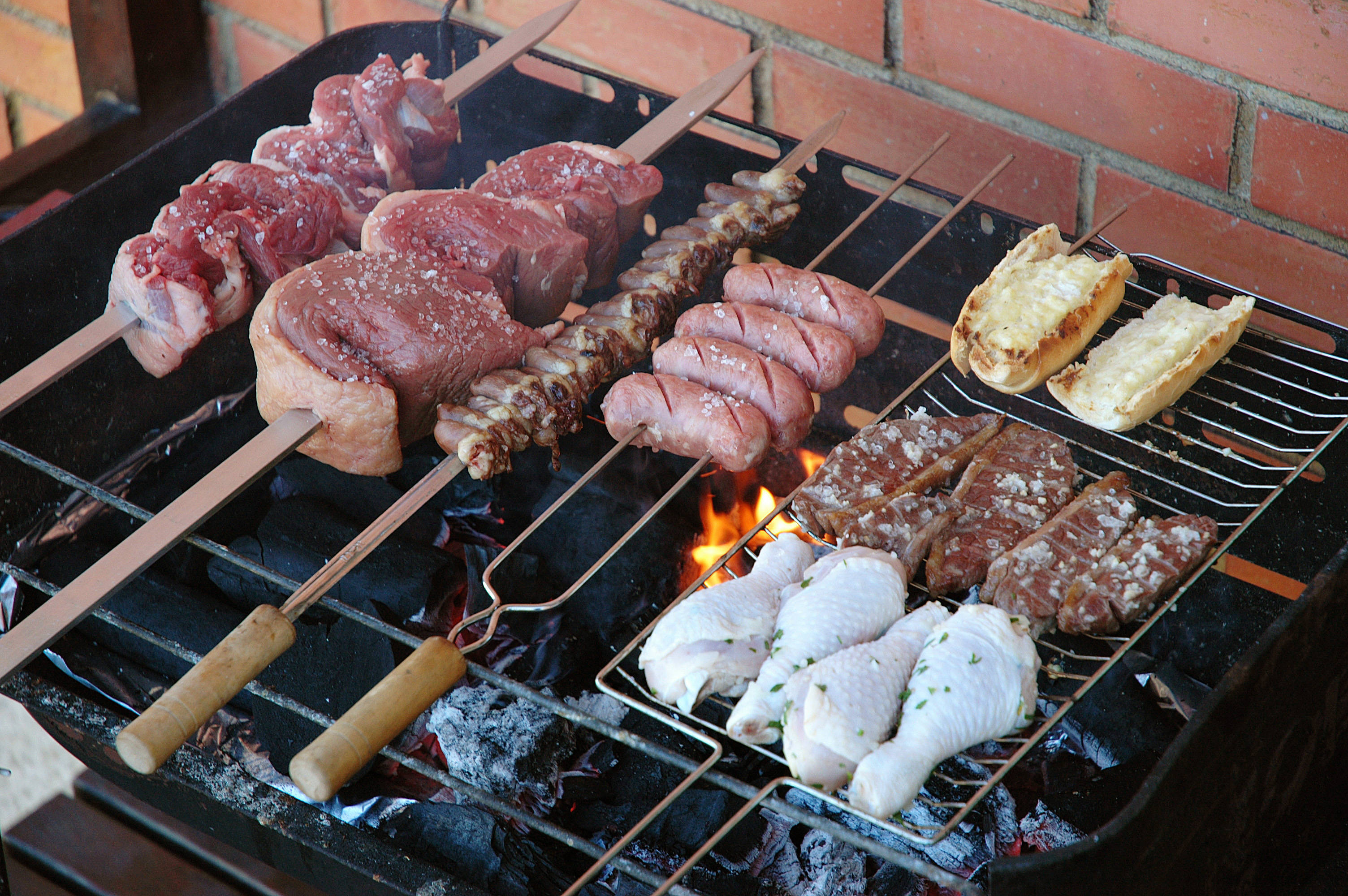 Churrasco, grill, skewered meats, 2K Desktop Wallpaper