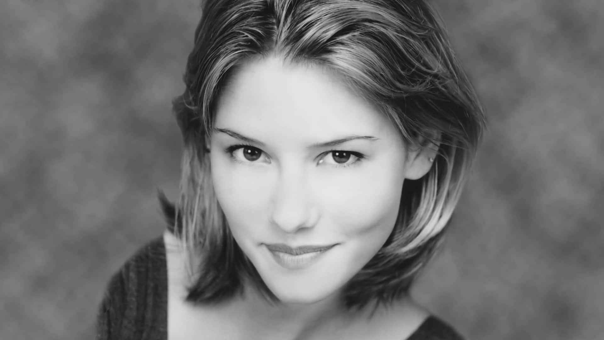 Chyler Leigh, black and white portrait, shoulder-length hair, Full HD Desktop Wallpaper