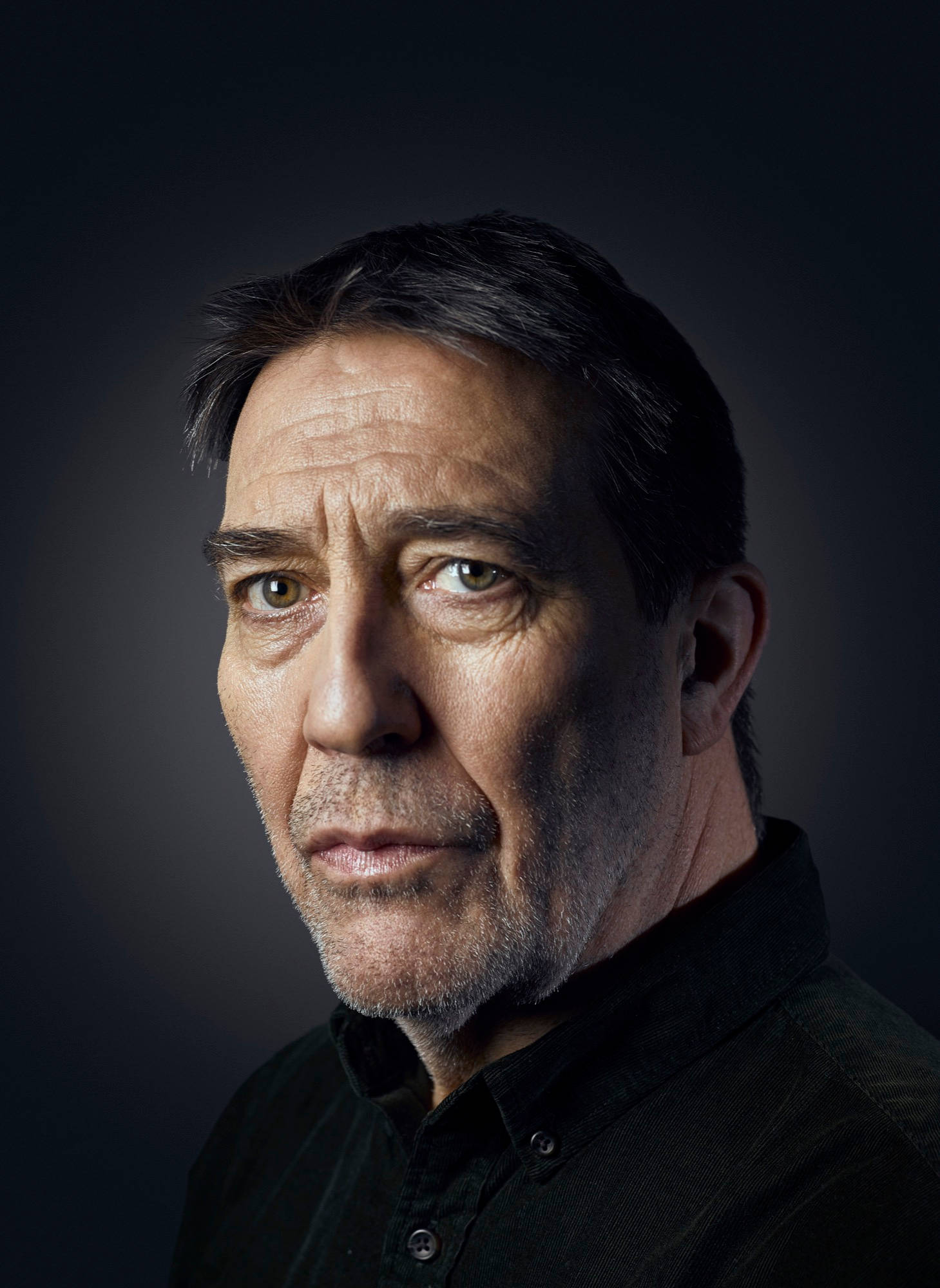 Ciarán Hinds, Irish actor, close-up portrait, Full HD Phone Wallpaper