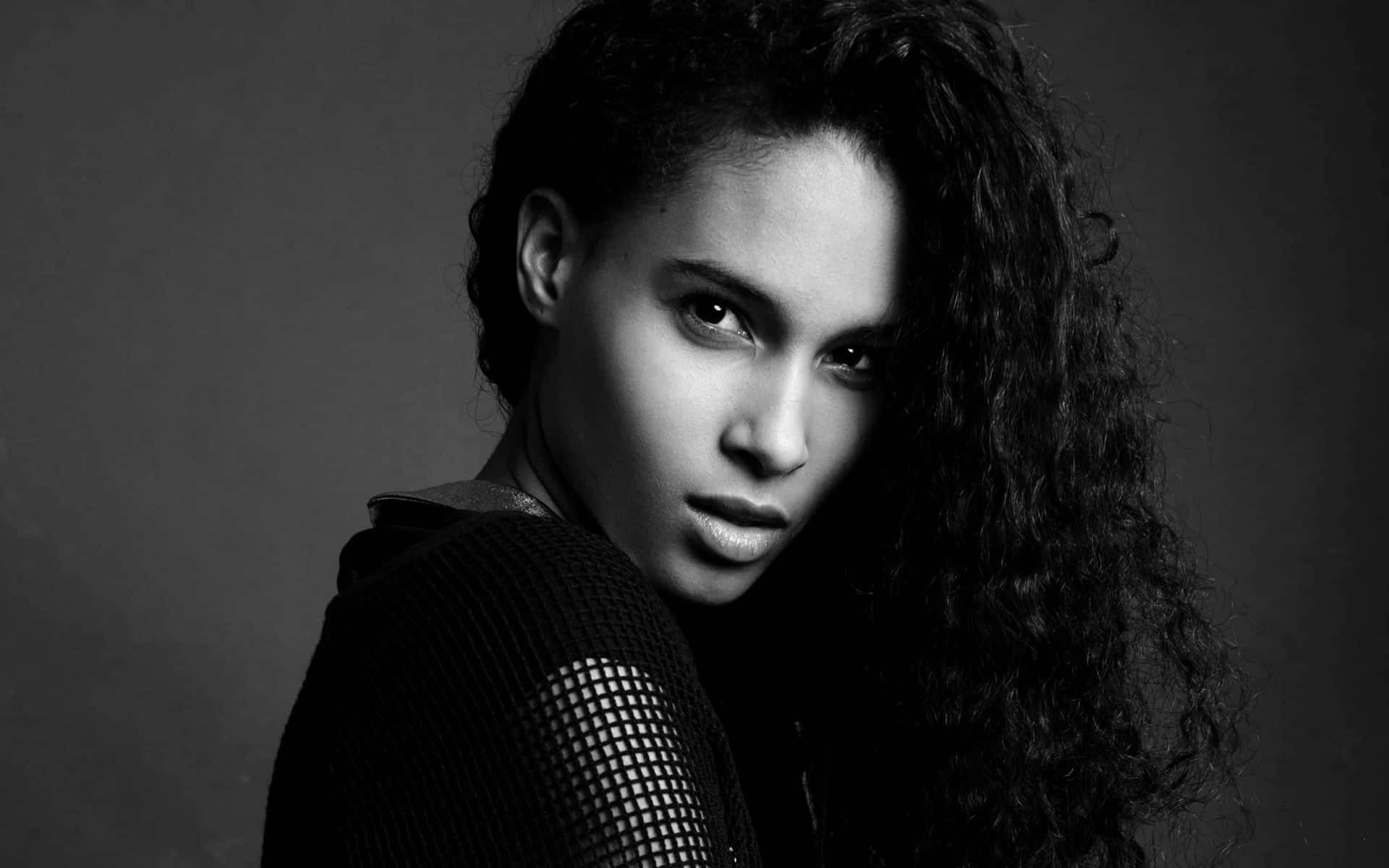 Cindy Bruna, black and white portrait, voluminous curls, Full HD Desktop Wallpaper