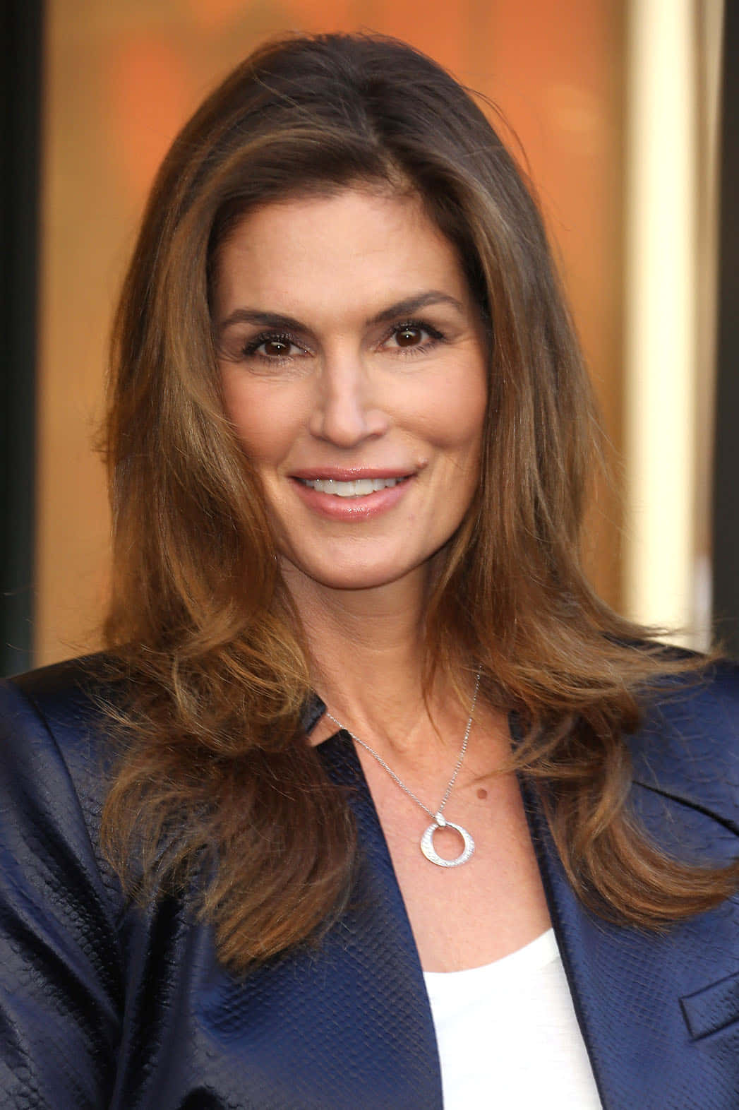 Cindy Crawford, long brown hair, blue textured blazer, HD Phone Wallpaper