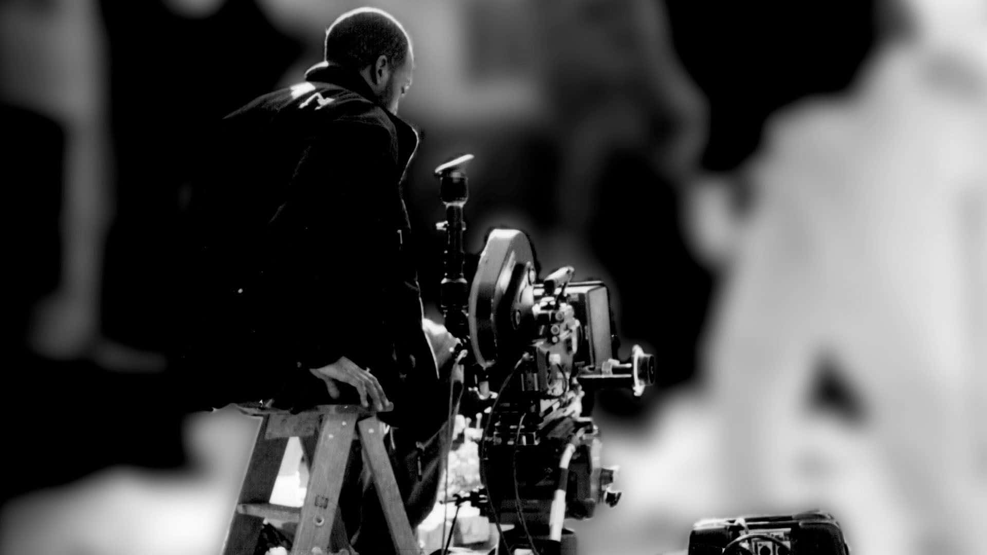 Cinematographer, vintage film camera, ladder, Full HD Desktop Wallpaper