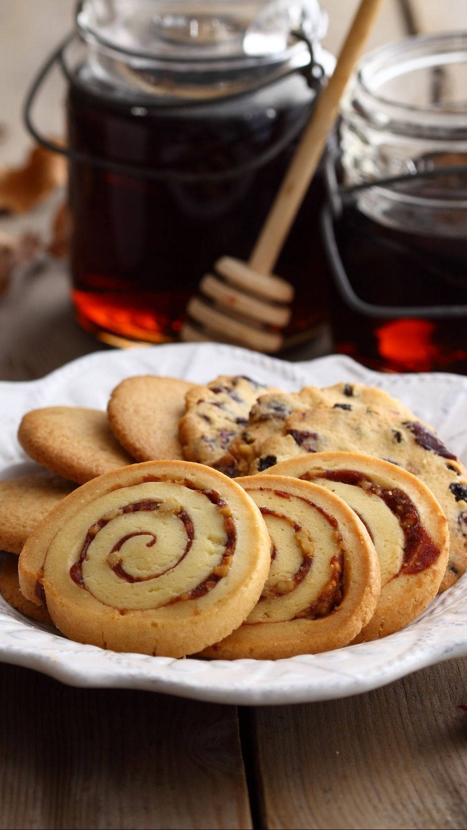 cinnamon roll cookies, honey, amber honey, HD Phone Wallpaper