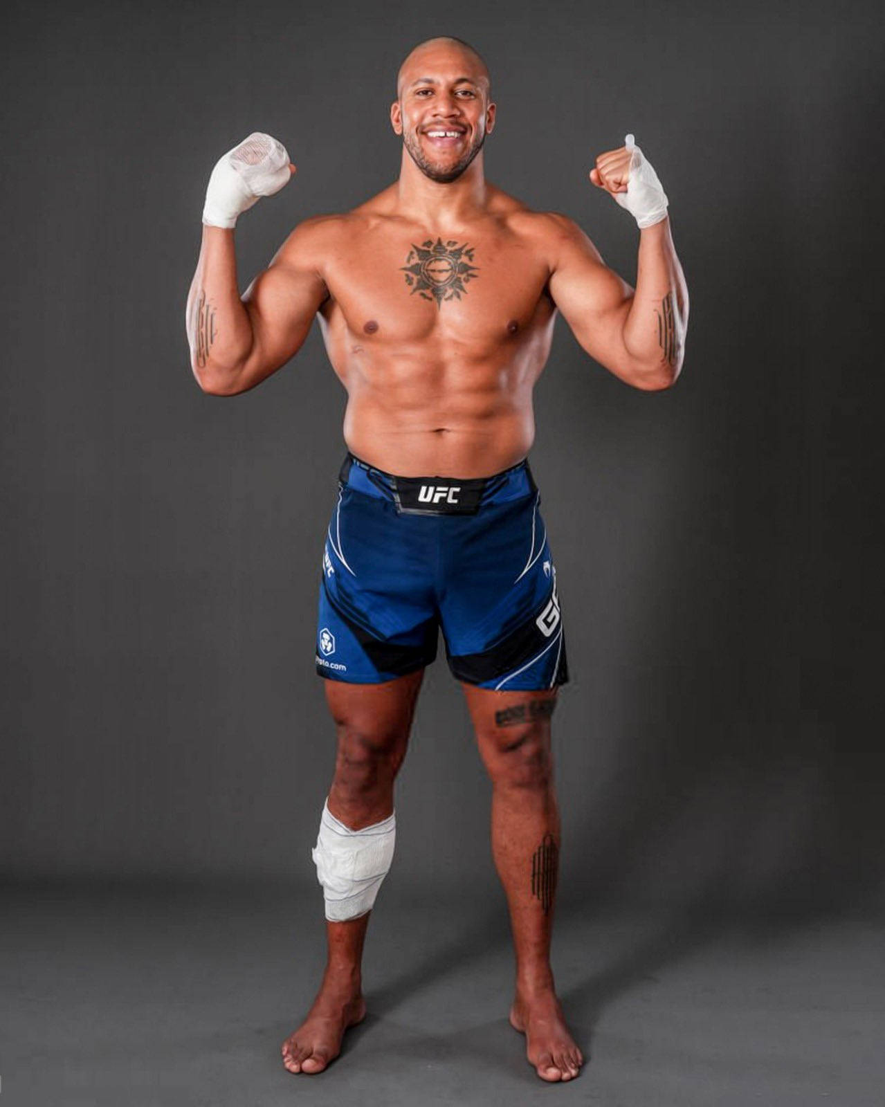 Ciryl Gane, blue UFC shorts, white hand wraps, HD Phone Wallpaper