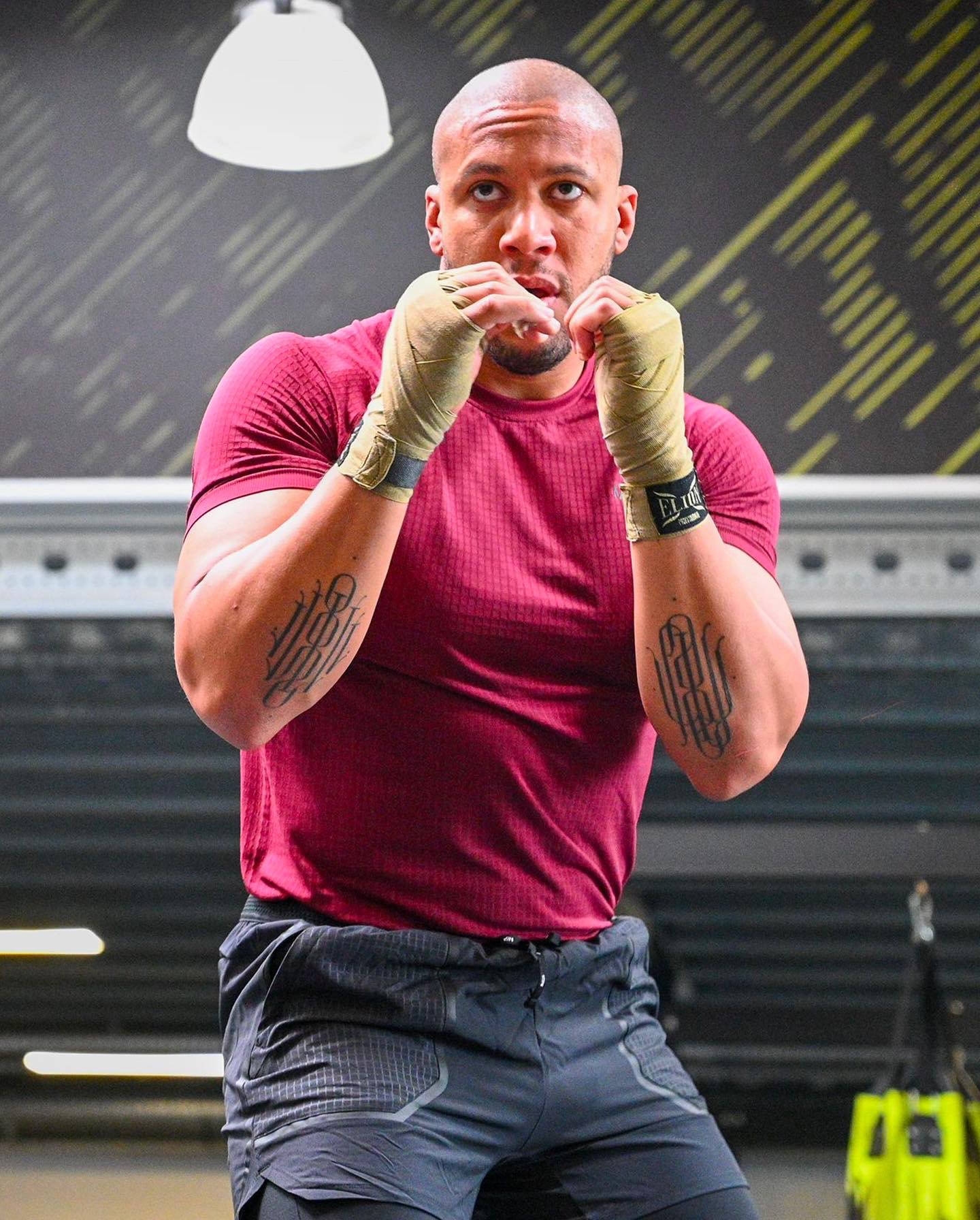 Ciryl Gane, red shirt, hand wraps, HD Phone Wallpaper