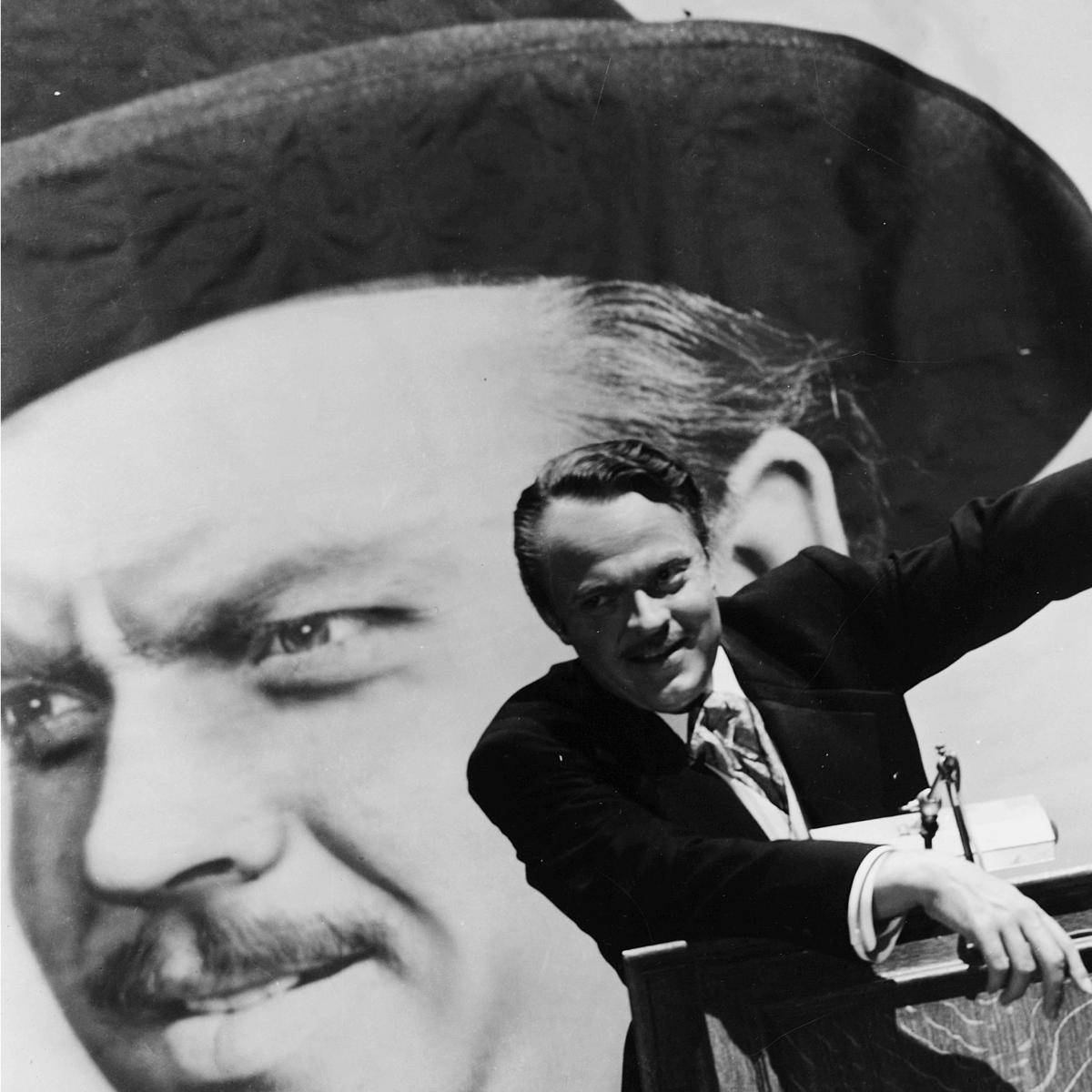 Citizen Kane, self portrait, man with mustache and hat, SD Desktop Wallpaper