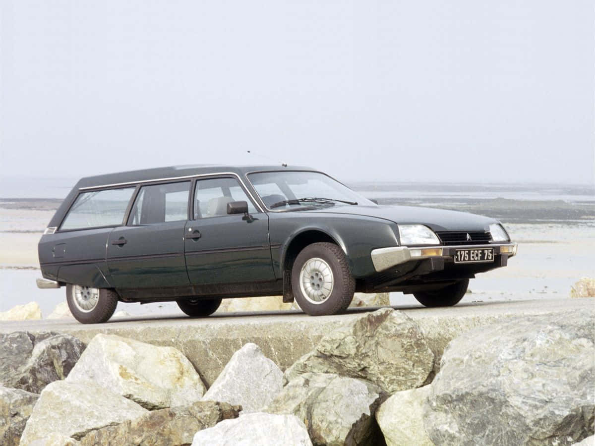 Citroen CX, estate car, dark green, SD Desktop Wallpaper