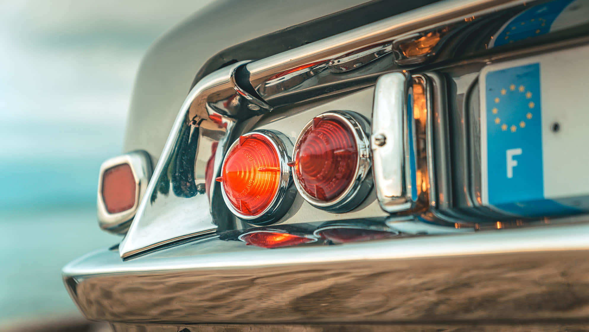 Citroen D S, chrome tail lights, glowing red, Full HD Desktop Wallpaper